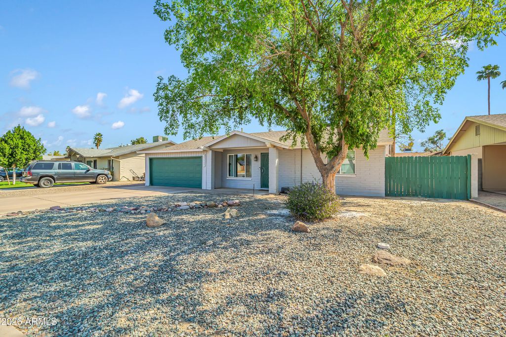 Photo of 6003 S College Avenue, Tempe, AZ 85283 (MLS # 6996174)