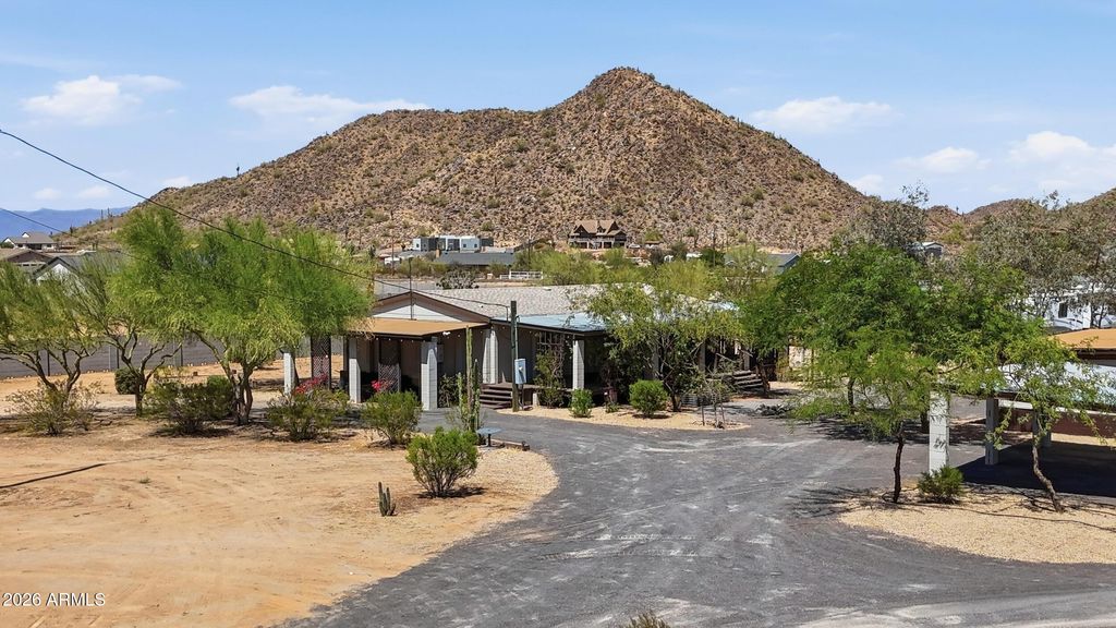 Photo of 2056 W Gail Road, Queen Creek, AZ 85142 (MLS # 7032089)