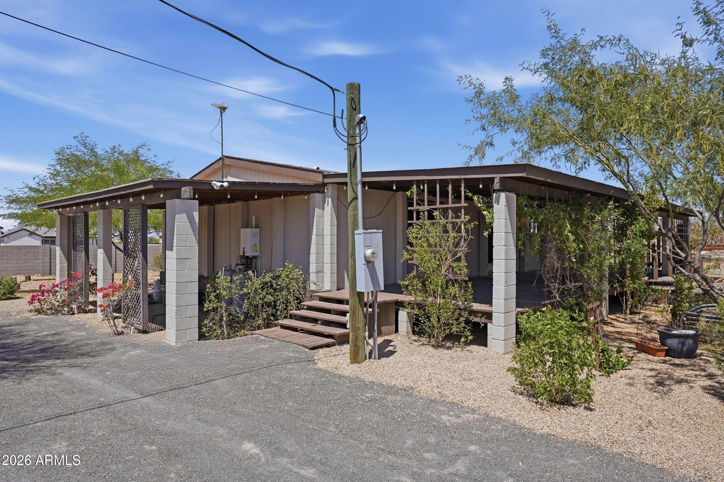 2056 W Gail Road
