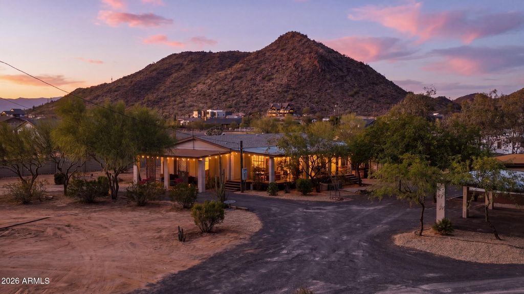 Photo of 2056 W Gail Road, Queen Creek, AZ 85142 (MLS # 7032089)