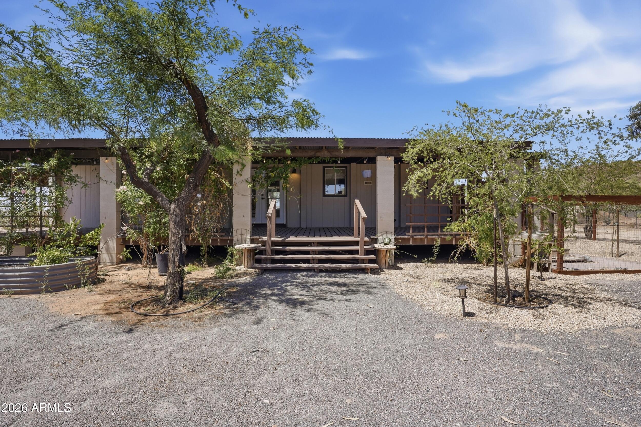 2056 W Gail Road