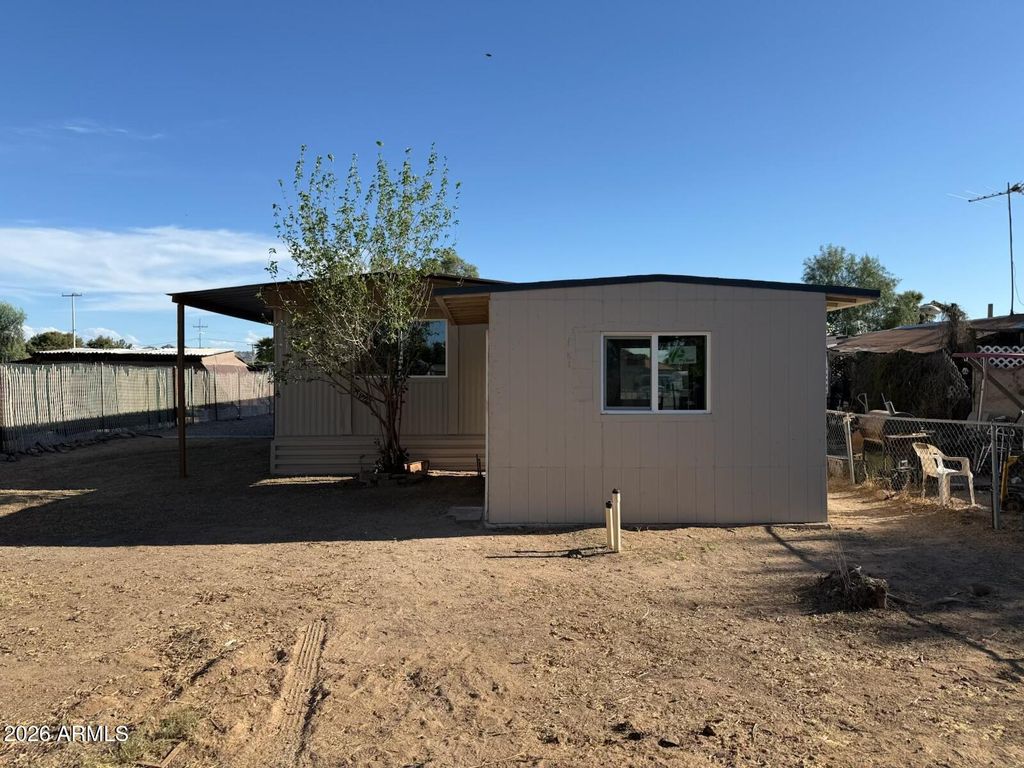 Photo of 512 E Mahoney Avenue, Buckeye, AZ 85326 (MLS # 7015290)