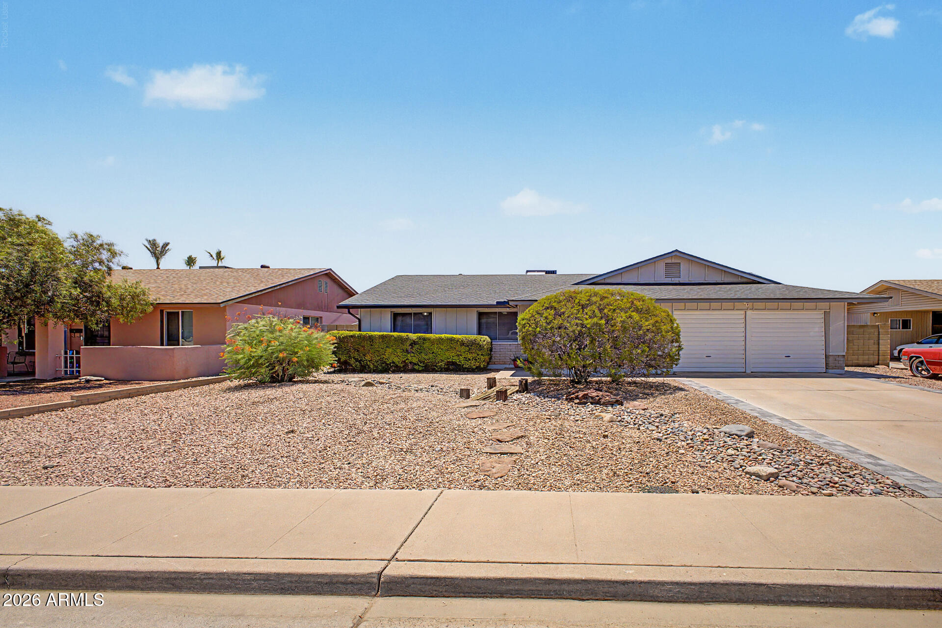 1937 E FREMONT Drive
