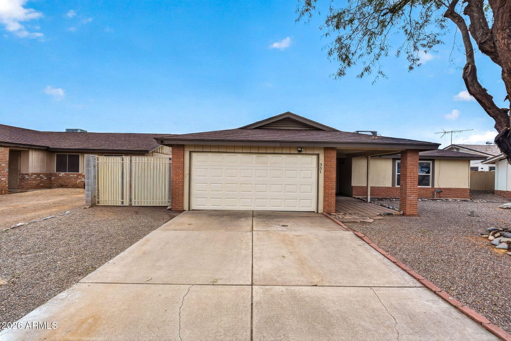 Photo of 331 W Topeka Drive, Phoenix, AZ 85027 (MLS # 7094115)
