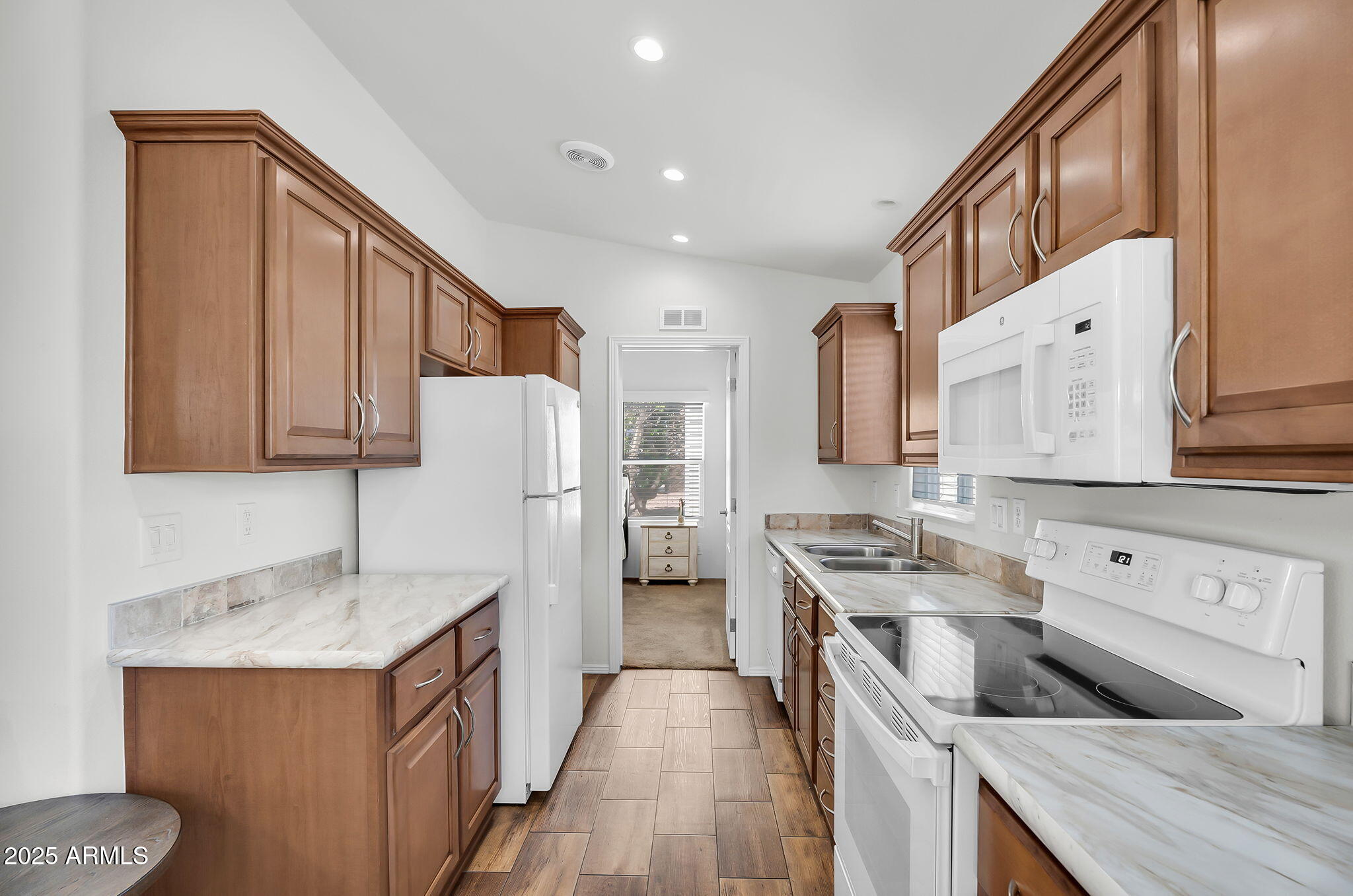 8865 E BASELINE Road 802