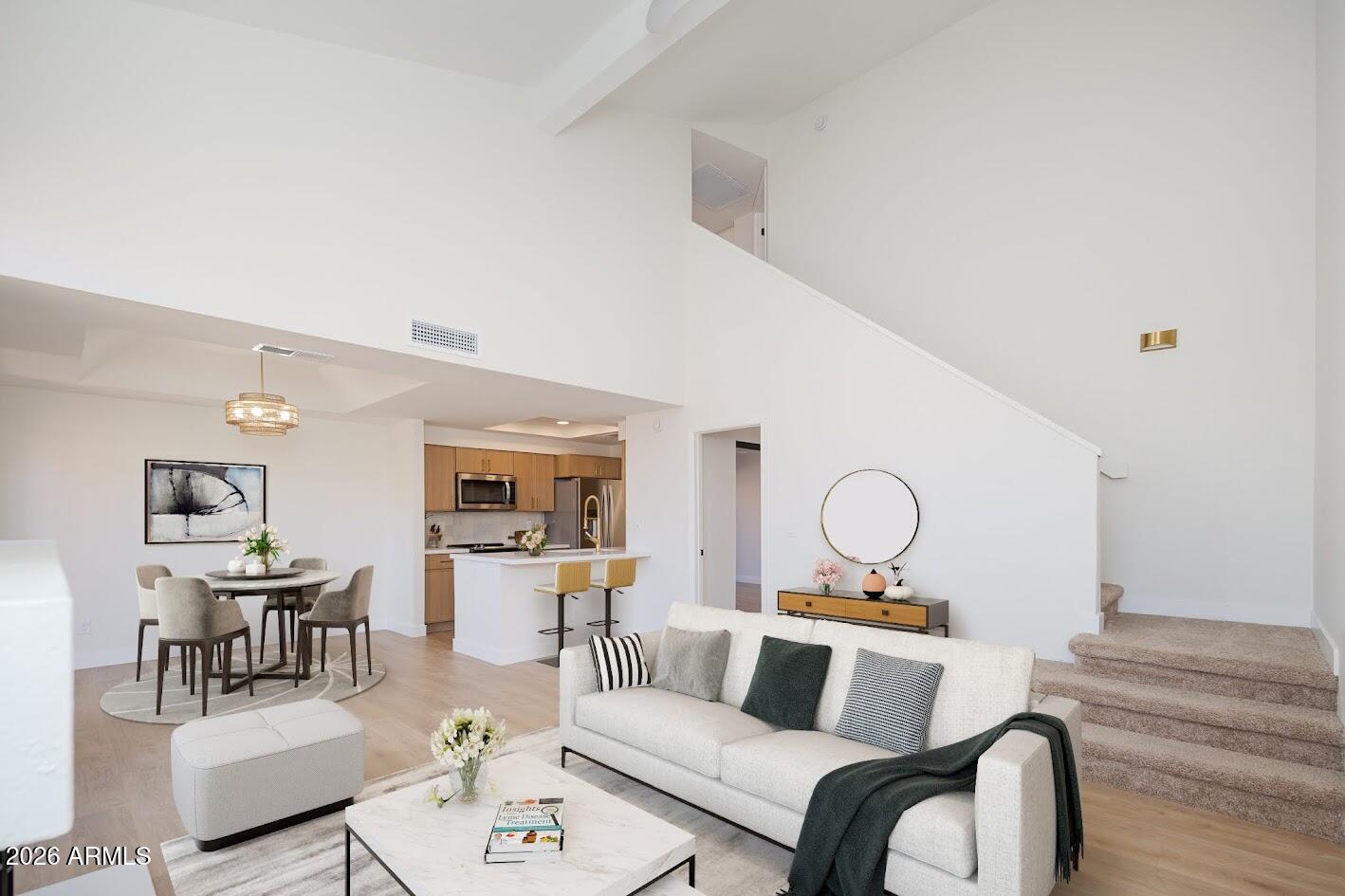 5640 E BELL Road 1084