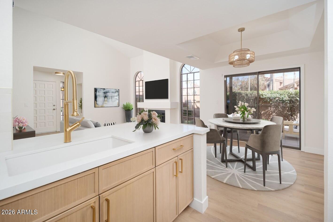 5640 E BELL Road 1084