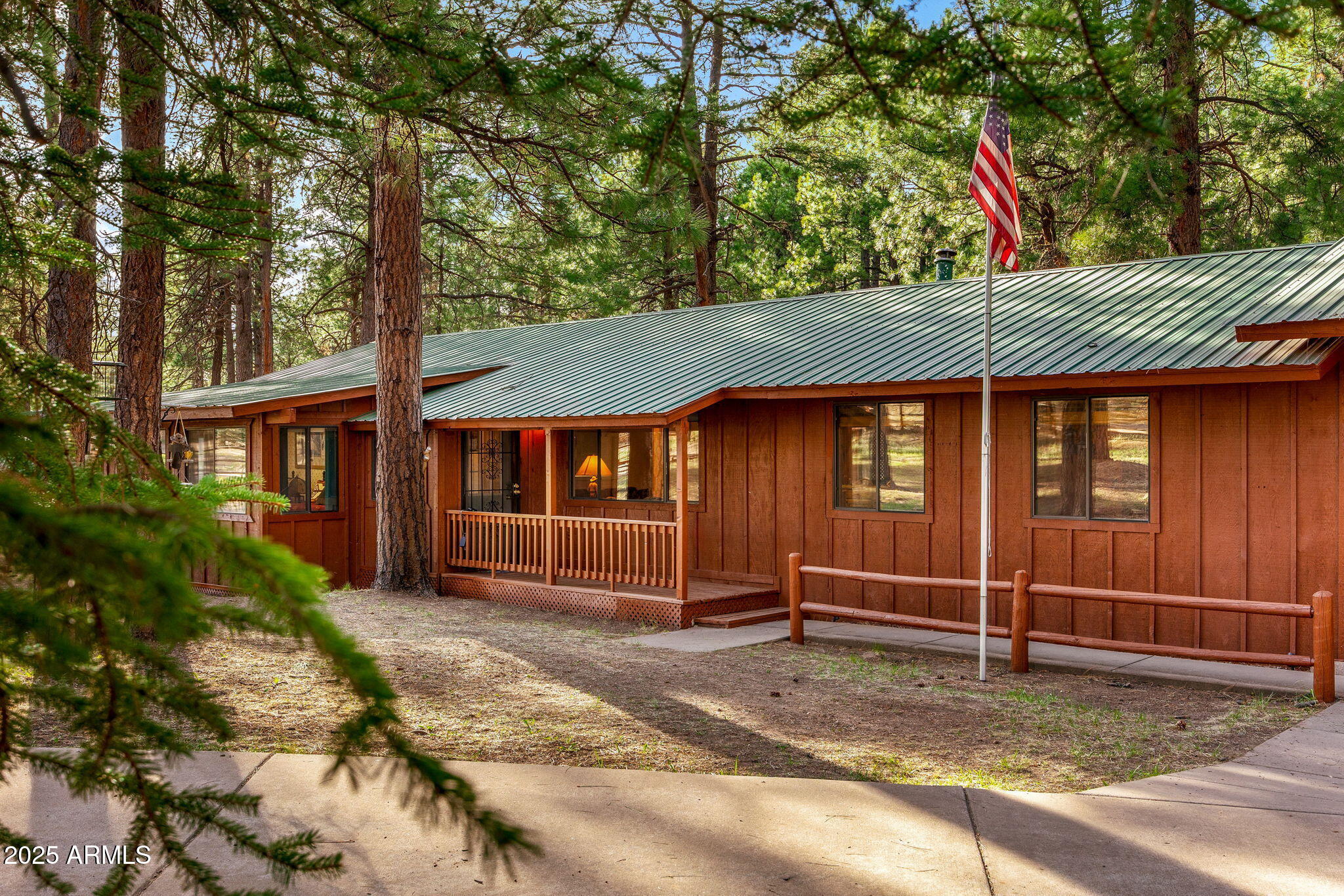 2499 CANYON Drive