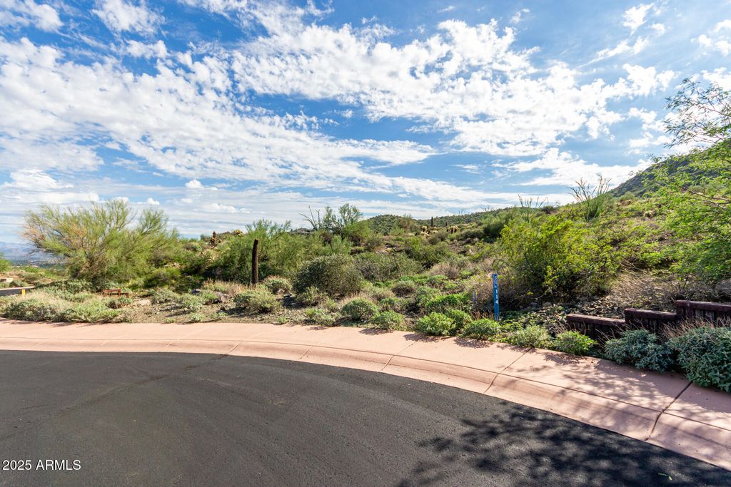Photo of 14235 E Lone Wolf Trail #114, Fountain Hills, AZ 85268 (MLS # 6936033)