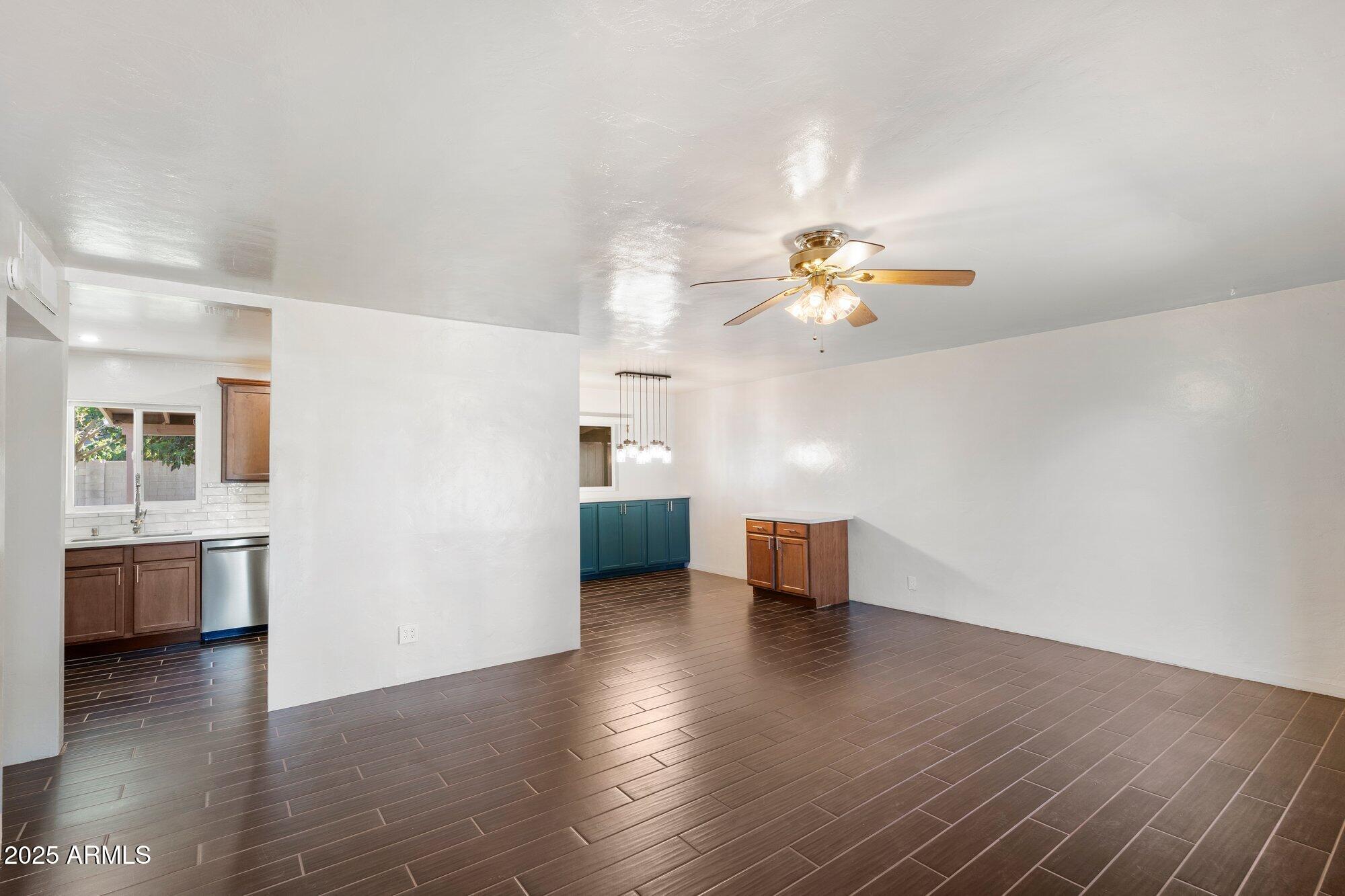 Homes for Sale in Queen Creek Arizona 4 5709 N 16TH Street