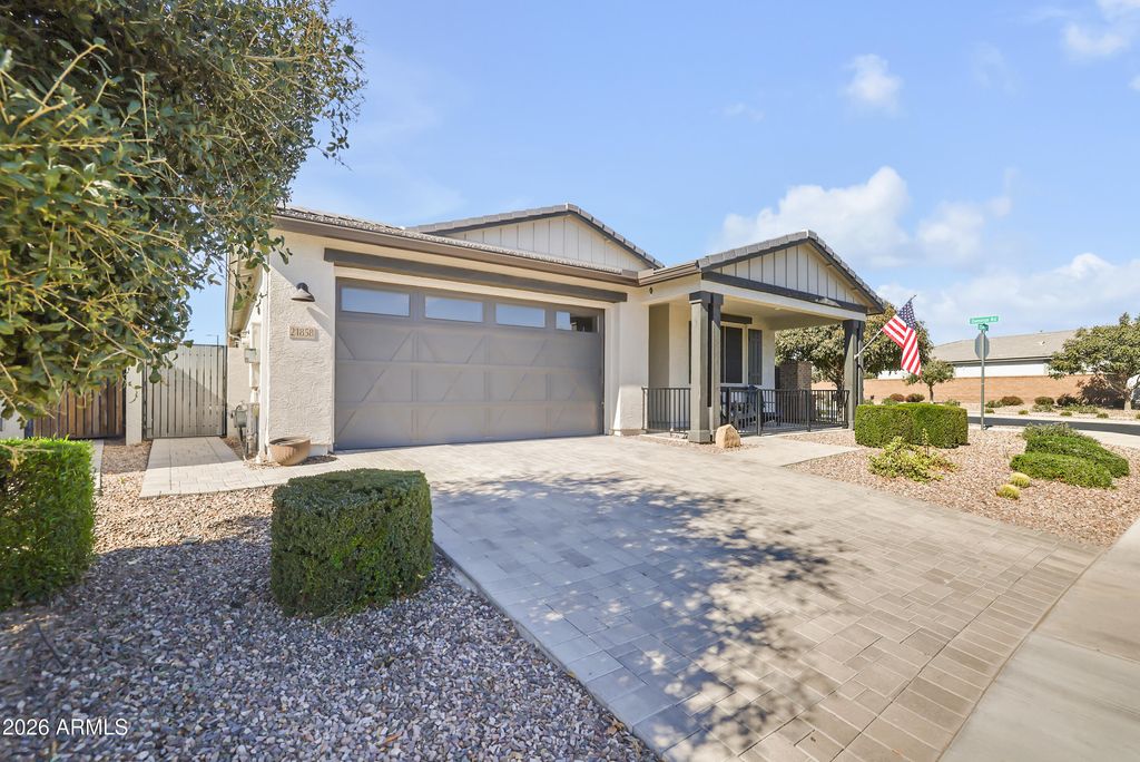 Photo of 21858 S 226th Place, Queen Creek, AZ 85142 (MLS # 6983962)