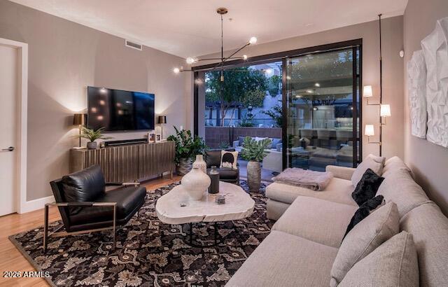 15215 N KIERLAND Boulevard 310