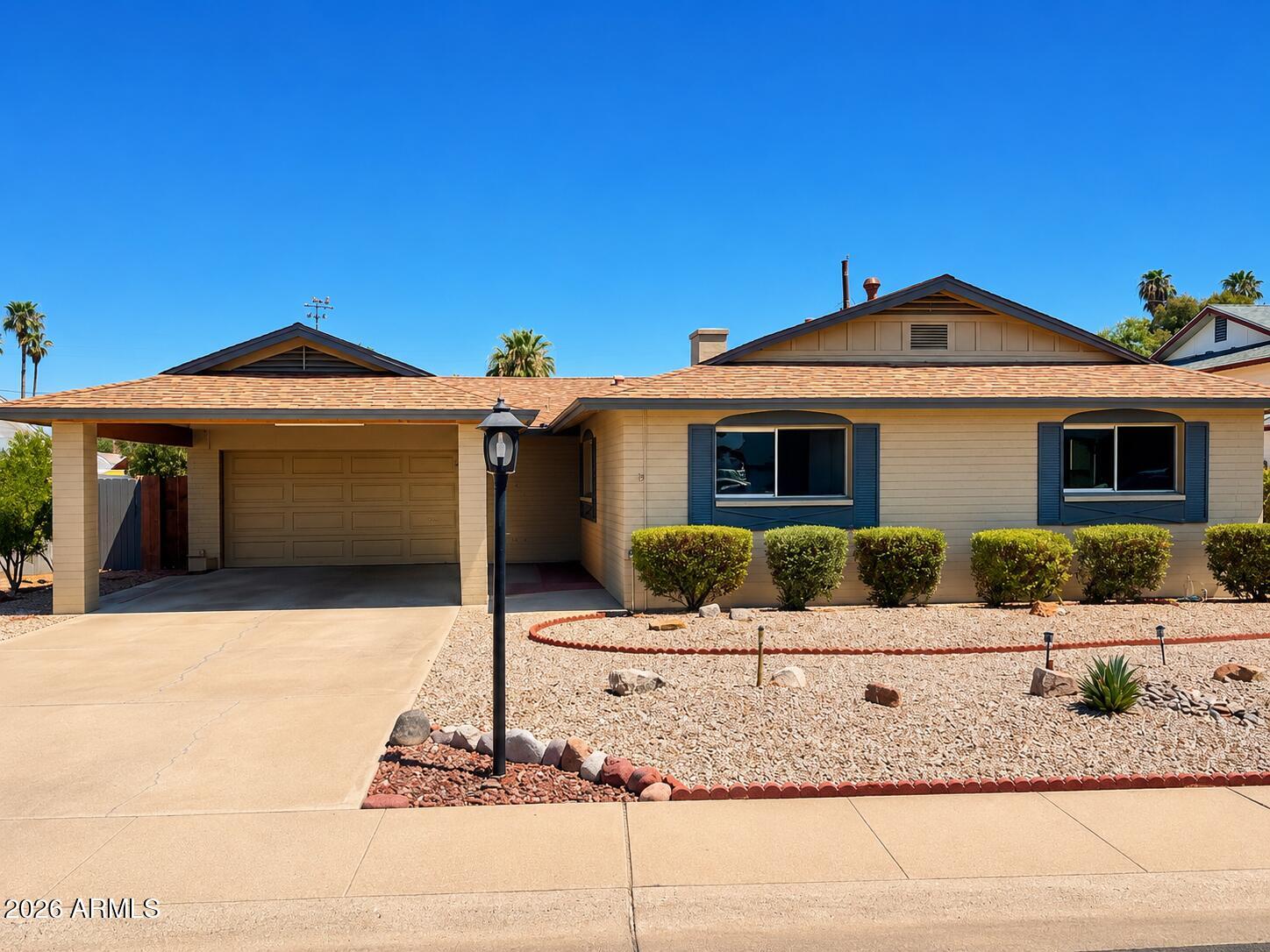 212 E MINTON Drive