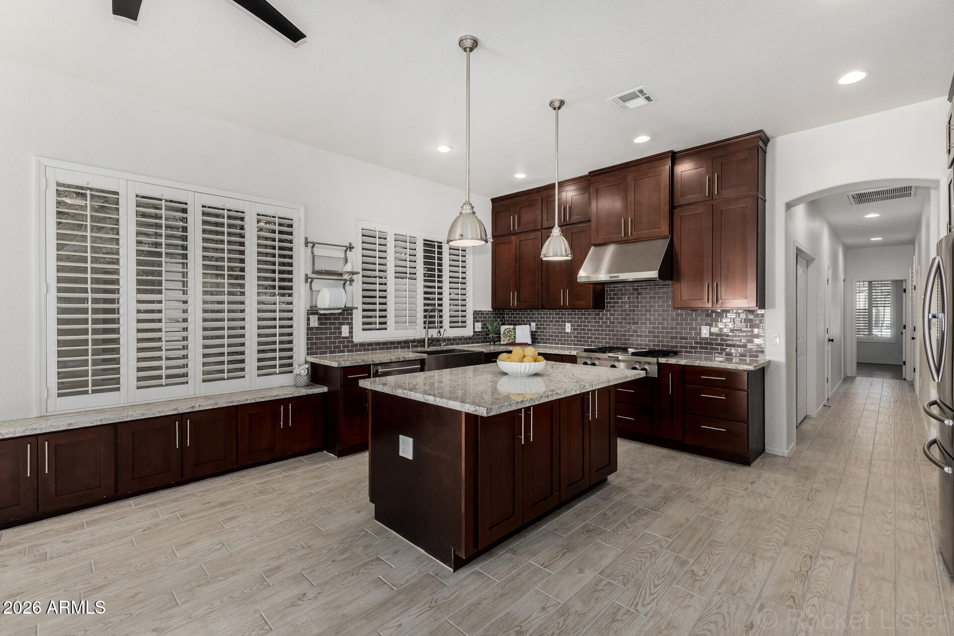 549 E SHEFFIELD Avenue