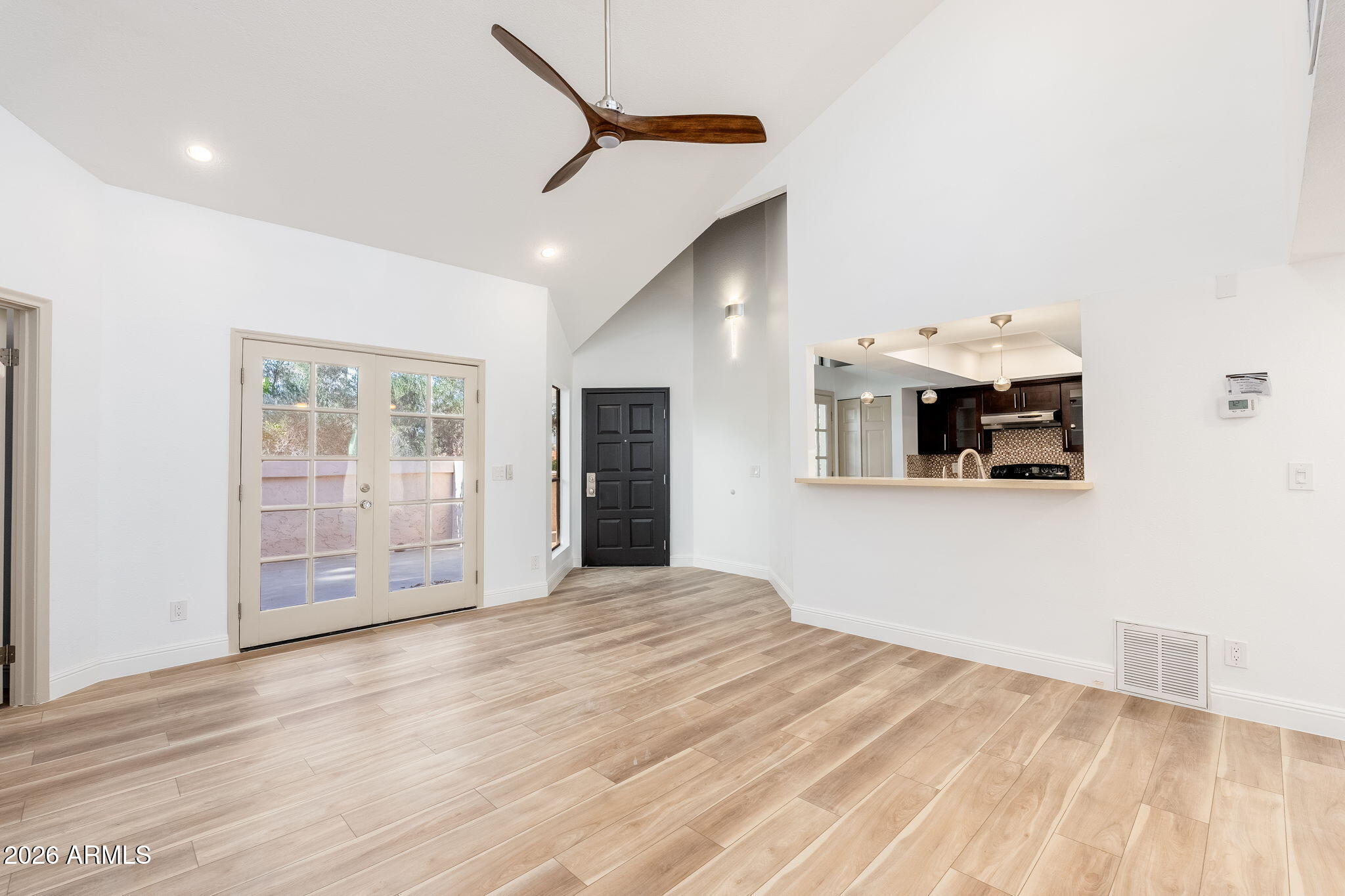 9709 E MOUNTAIN VIEW Road 2705