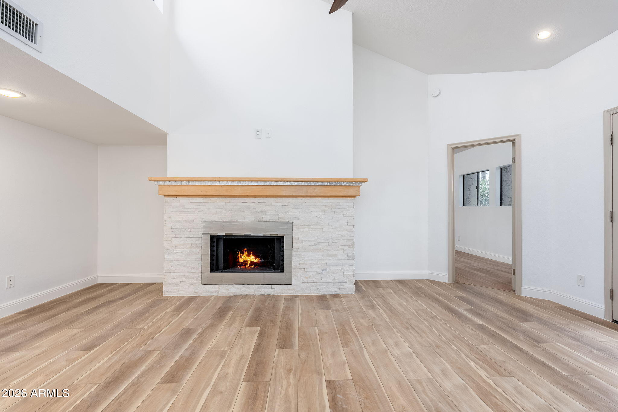 9709 E MOUNTAIN VIEW Road 2705