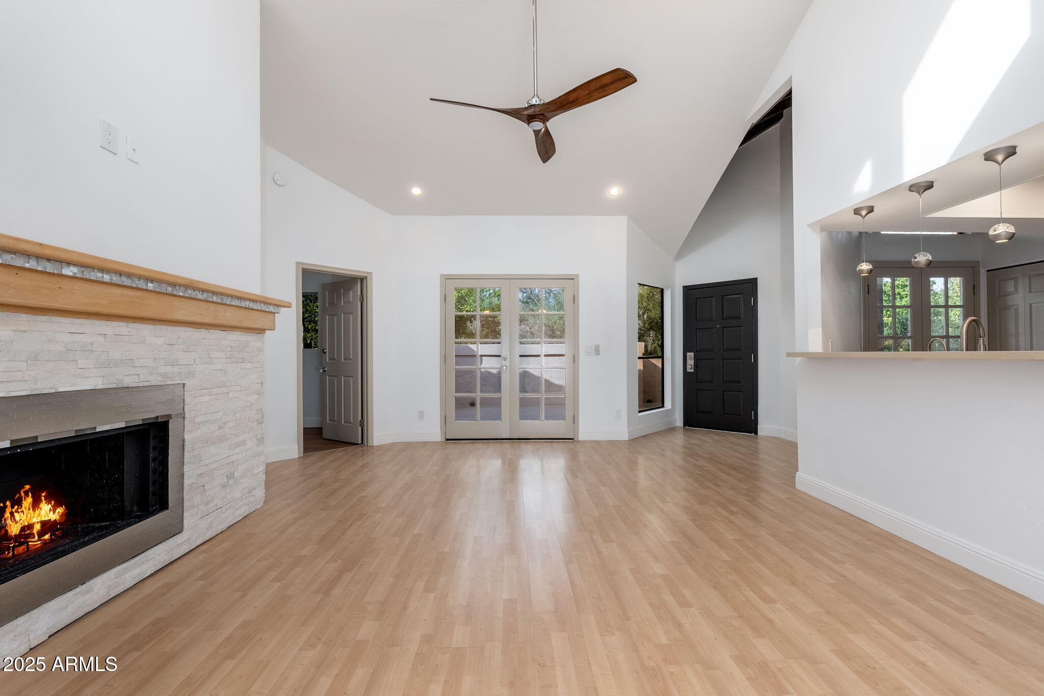 9709 E MOUNTAIN VIEW Road 2705