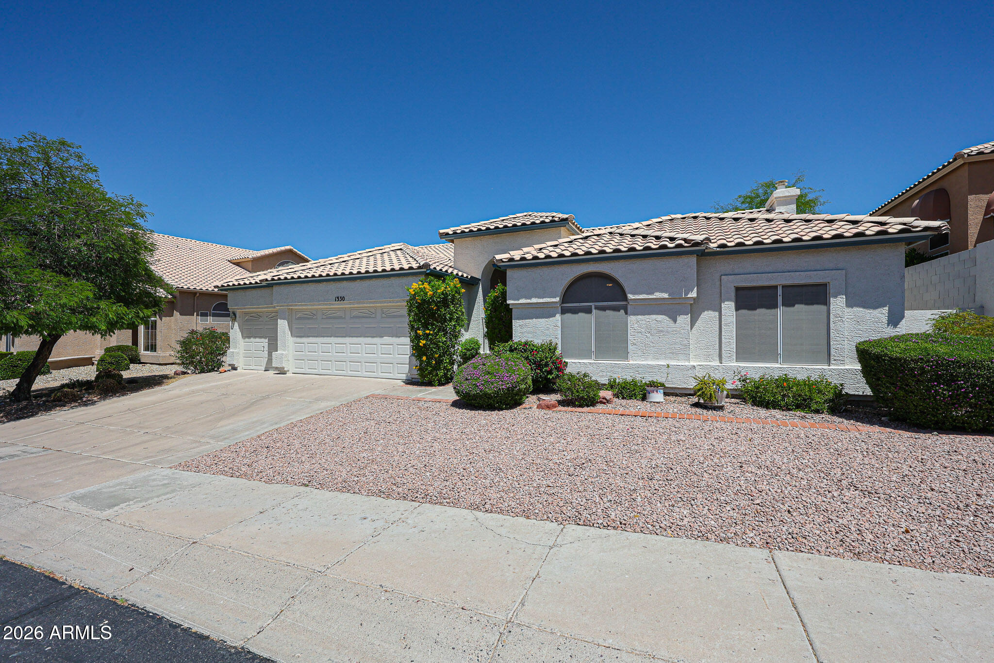 1330 E VOLTAIRE Avenue