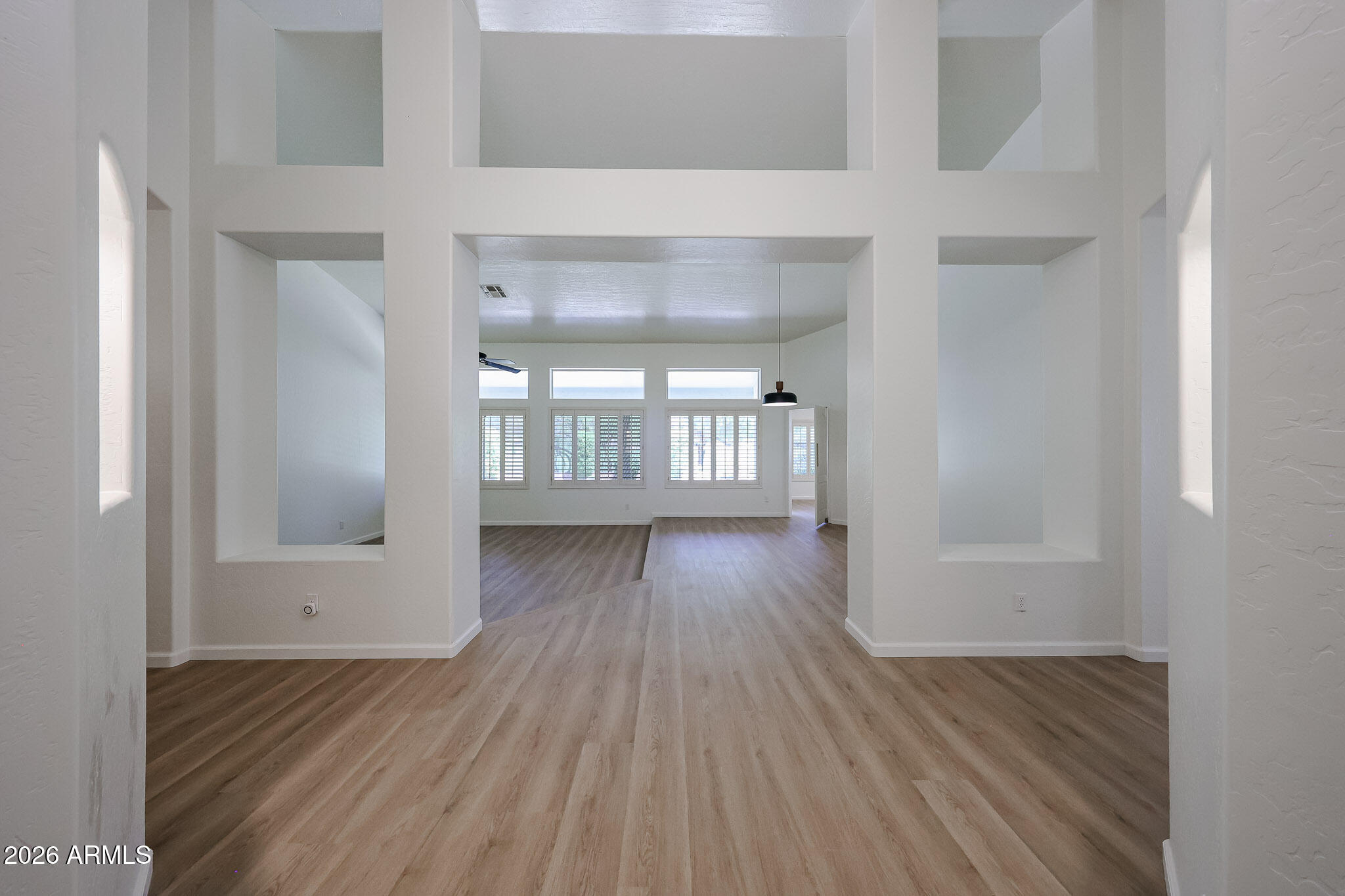 1330 E VOLTAIRE Avenue