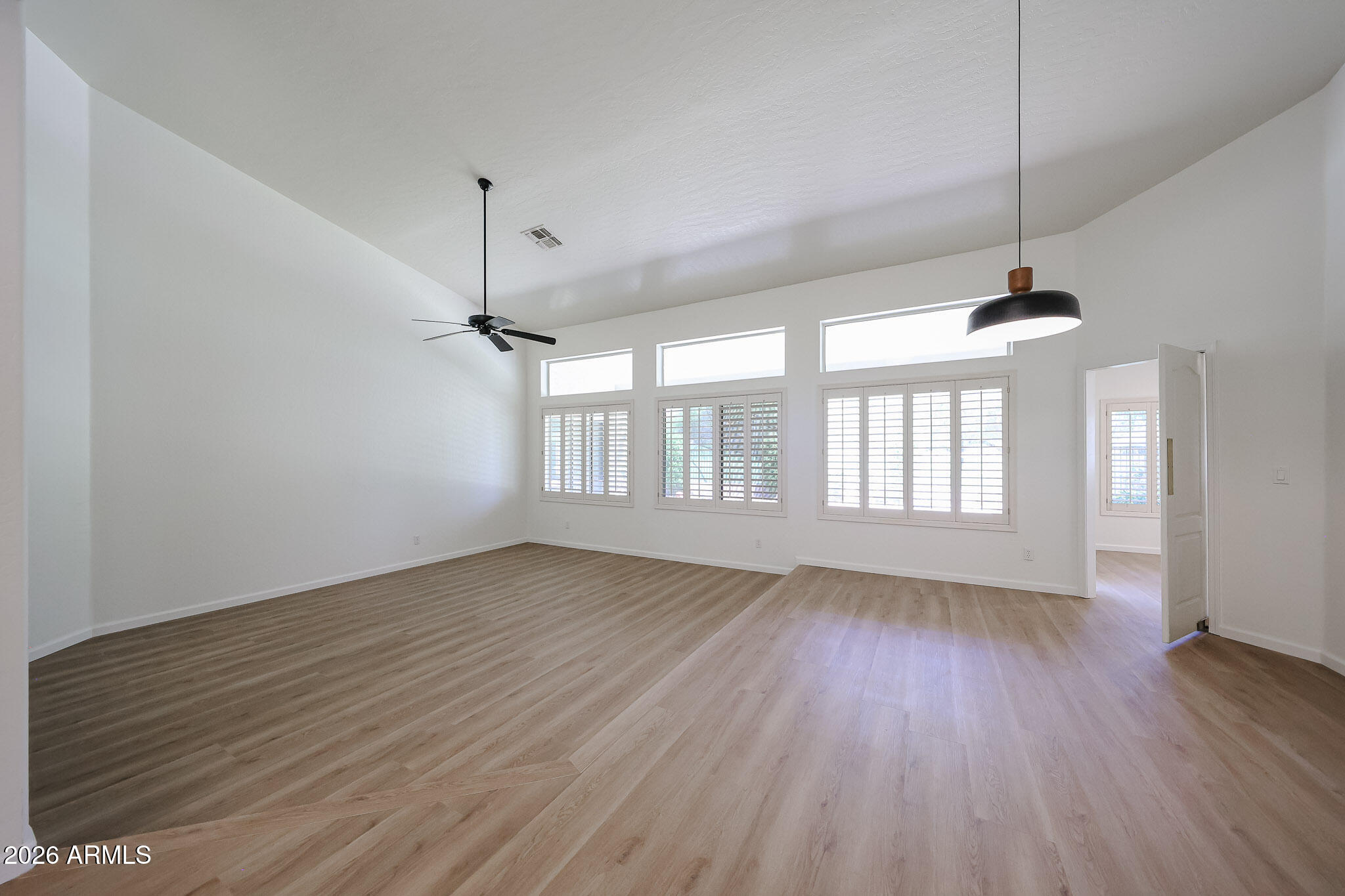 1330 E VOLTAIRE Avenue