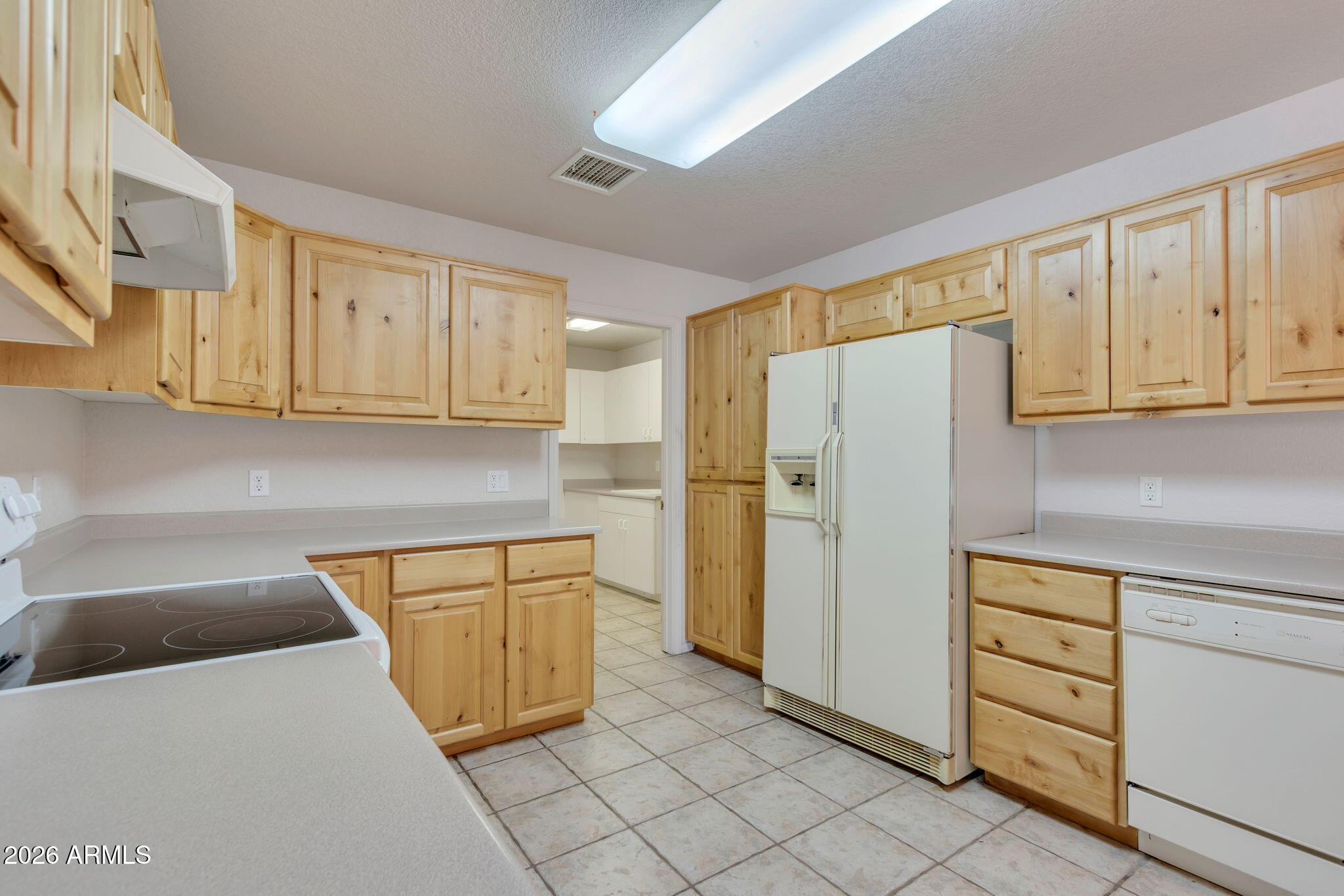 947 S Tigres Trail