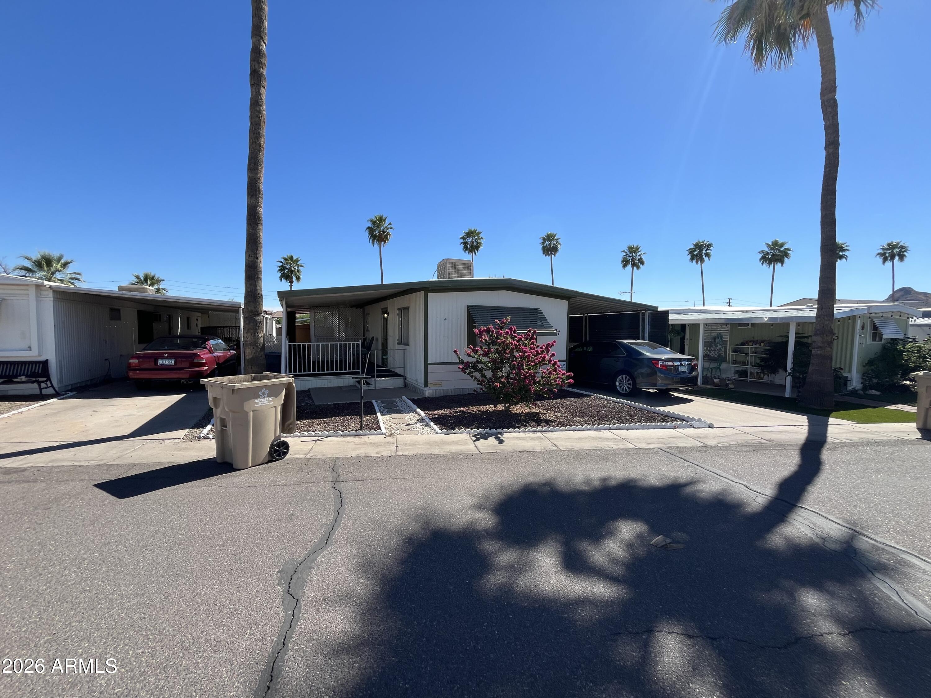 16225 N Cave Creek Road 77