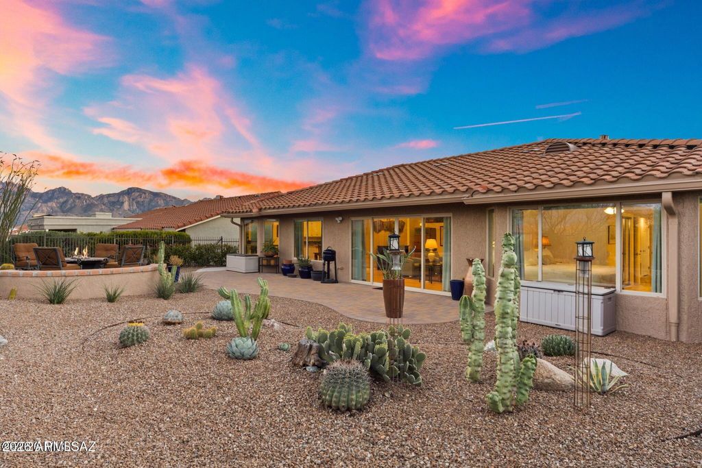 Photo of 14610 N Chalk Creek Drive, Oro Valley, AZ 85755 (MLS # 7004240)