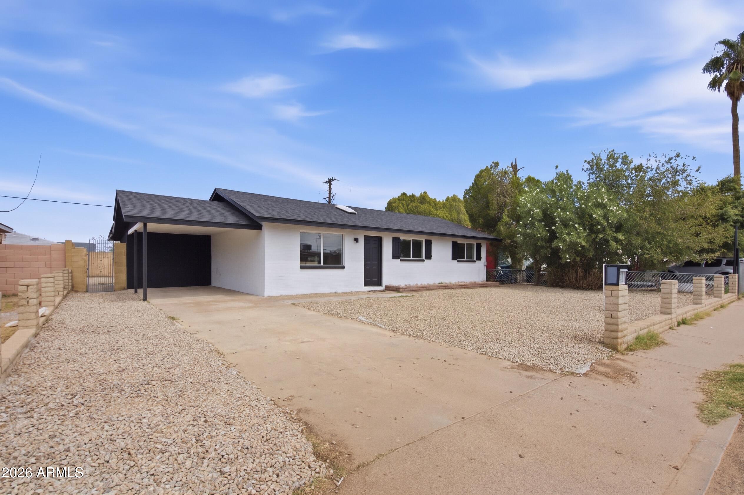 1416 W 6TH Drive
