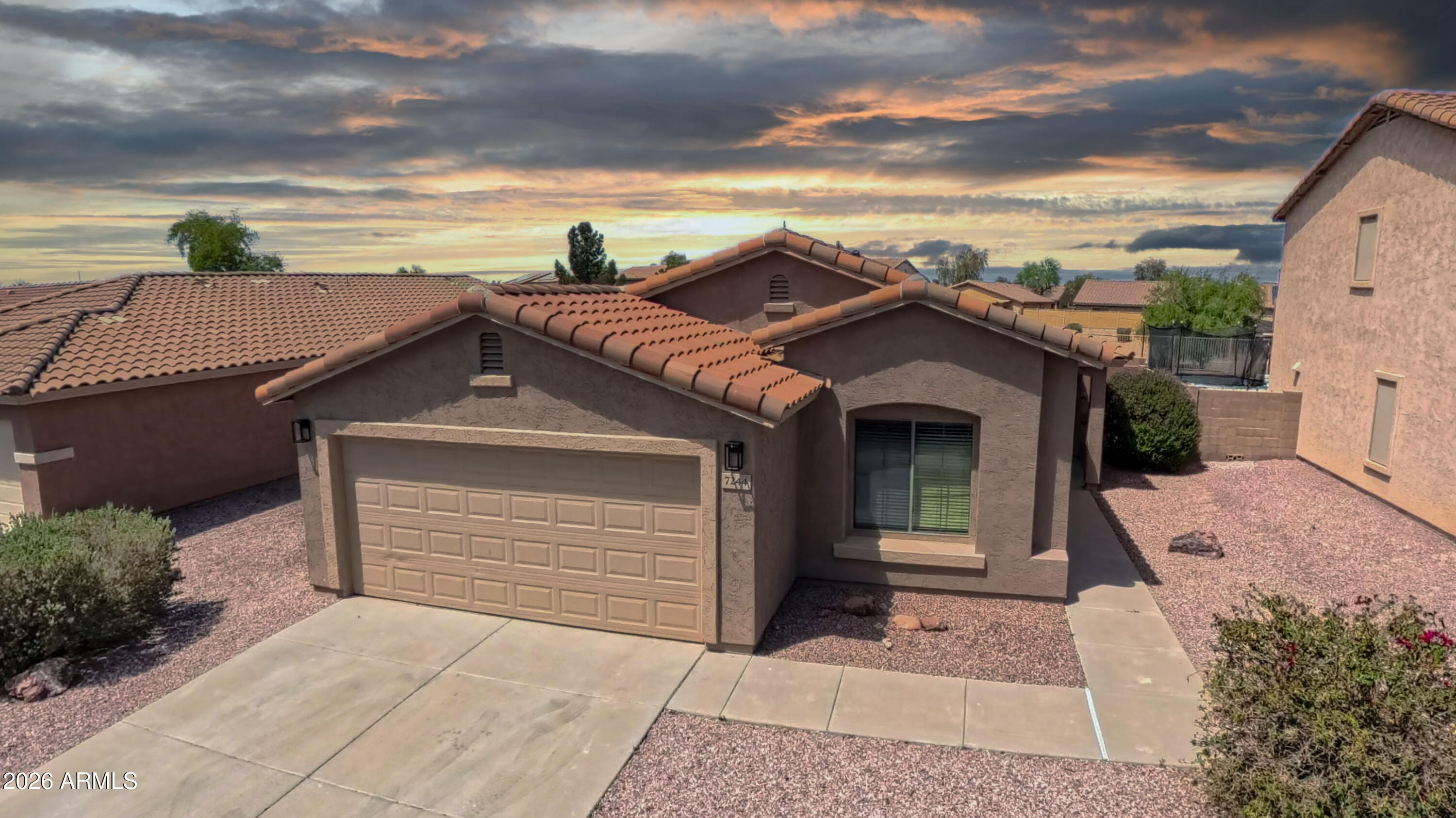 7244 S SUNRISE Way