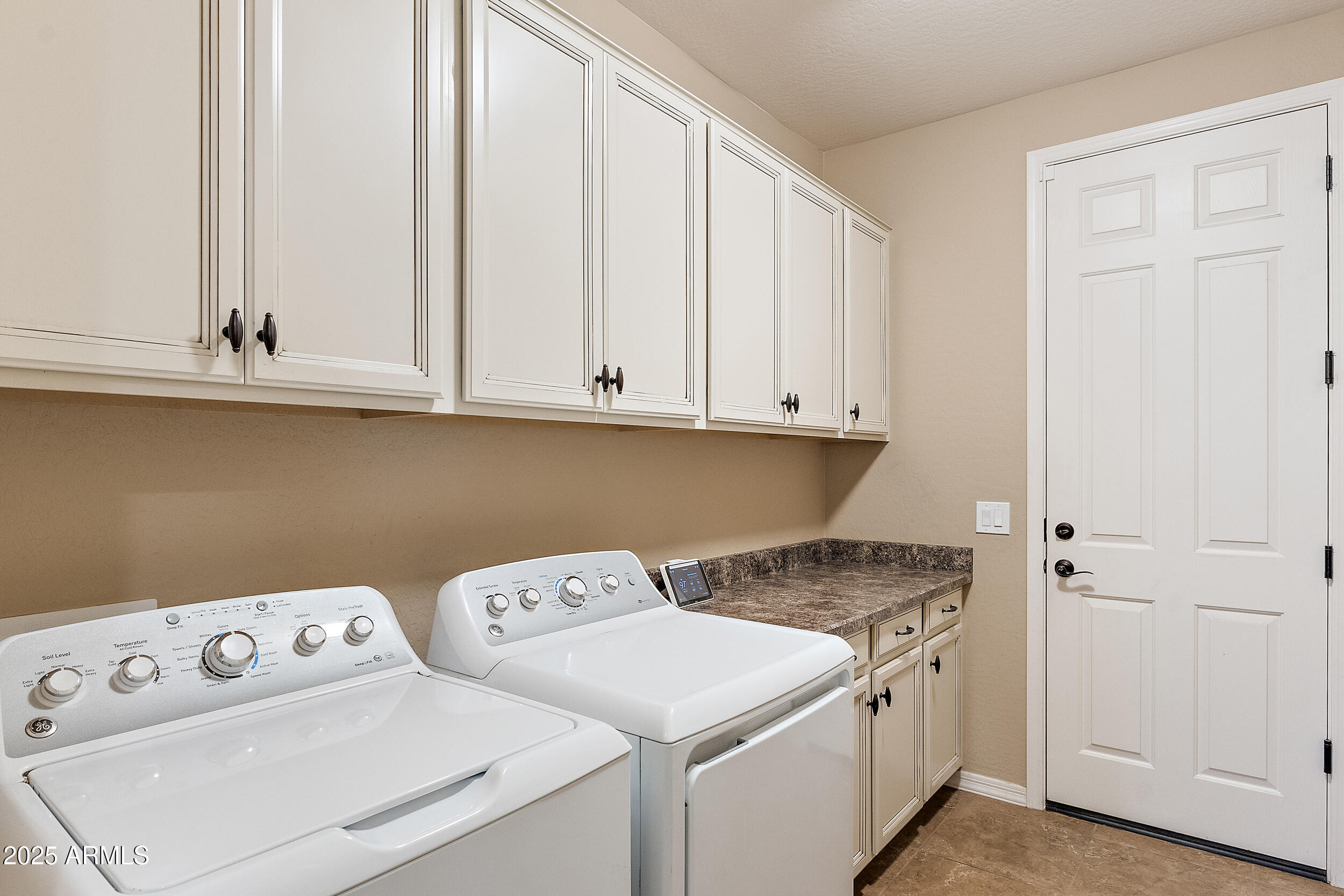 Chandler, Arizona 85249, United States, 4 Bedrooms Bedrooms, ,3 BathroomsBathrooms,Residential,Active,205113