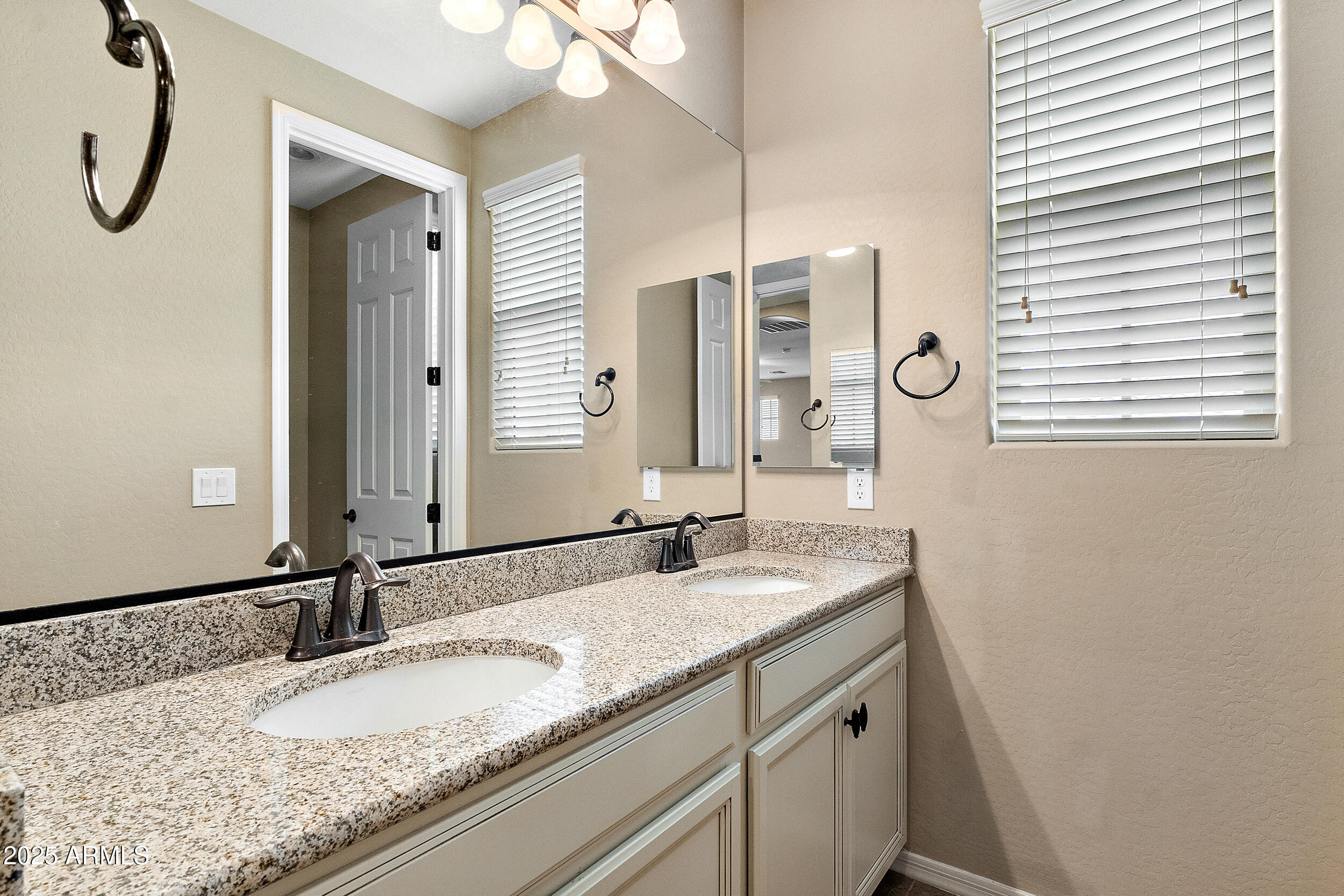 Chandler, Arizona 85249, United States, 4 Bedrooms Bedrooms, ,3 BathroomsBathrooms,Residential,Active,205113