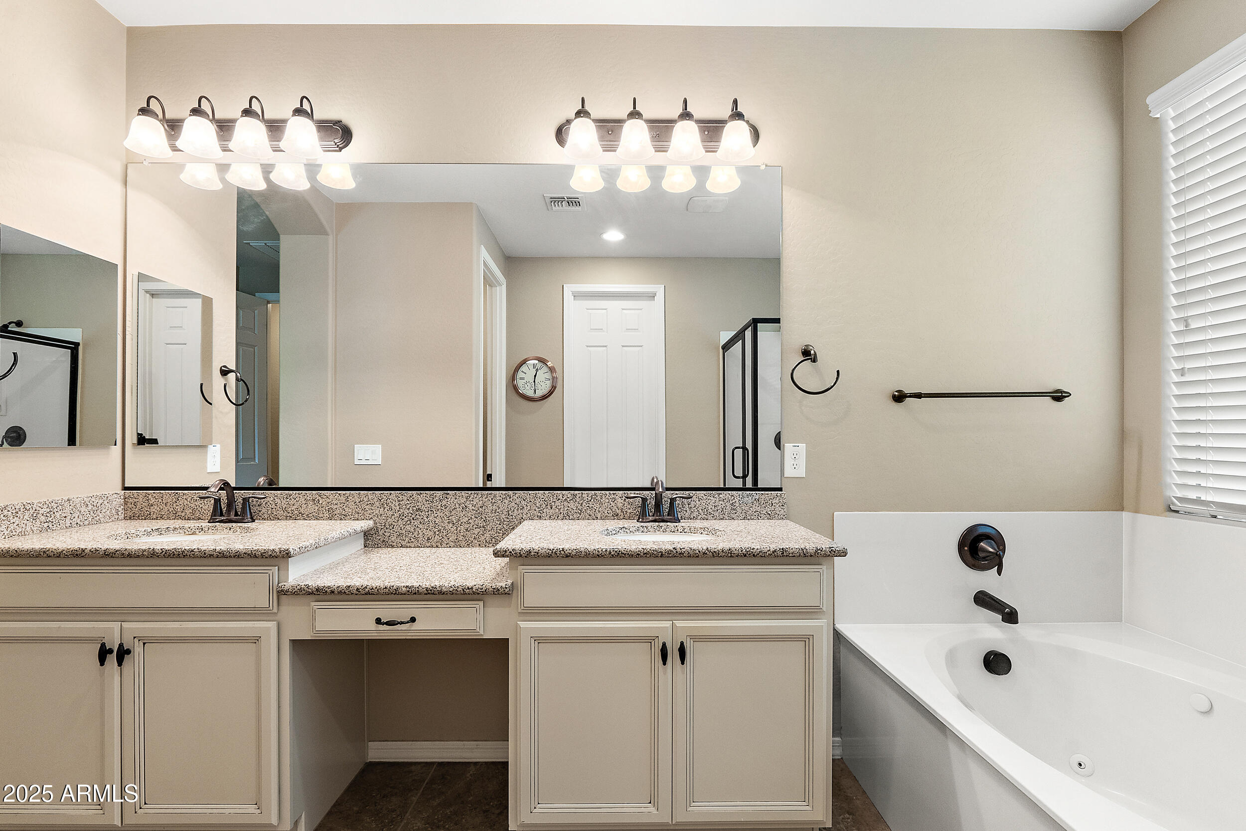 Chandler, Arizona 85249, United States, 4 Bedrooms Bedrooms, ,3 BathroomsBathrooms,Residential,Active,205113