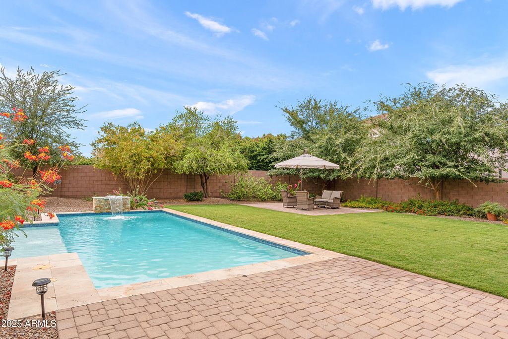 Photo of 475 E Torrey Pines Place, Chandler, AZ 85249 (MLS # 6912809)