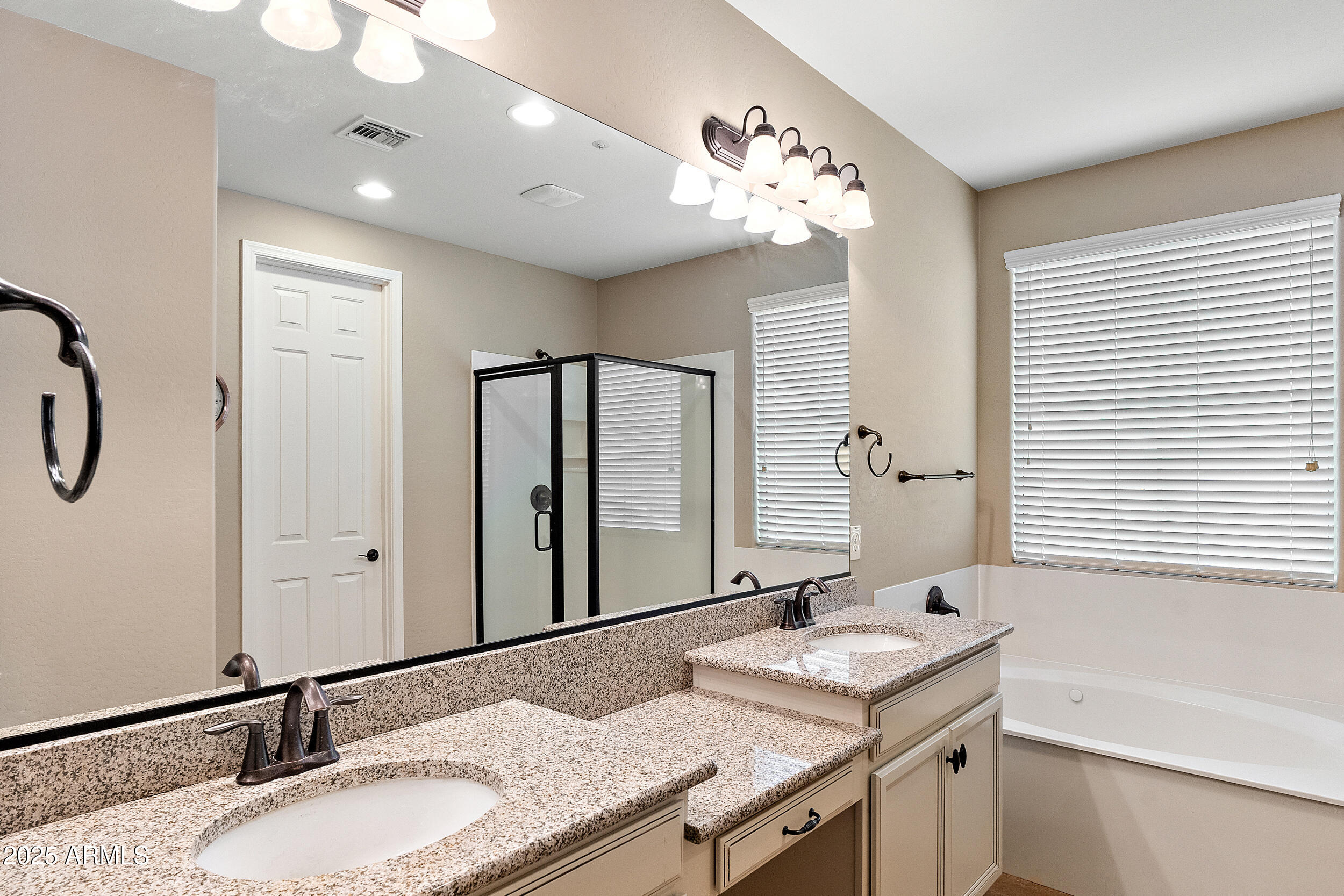 Chandler, Arizona 85249, United States, 4 Bedrooms Bedrooms, ,3 BathroomsBathrooms,Residential,Active,205113