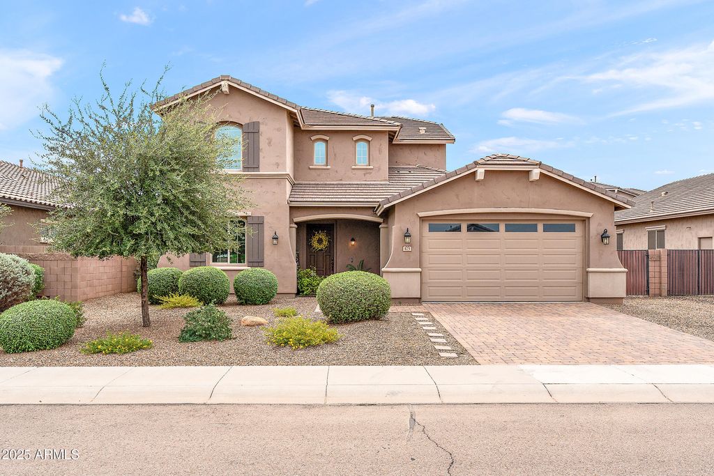 Photo of 475 E Torrey Pines Place, Chandler, AZ 85249 (MLS # 6912809)