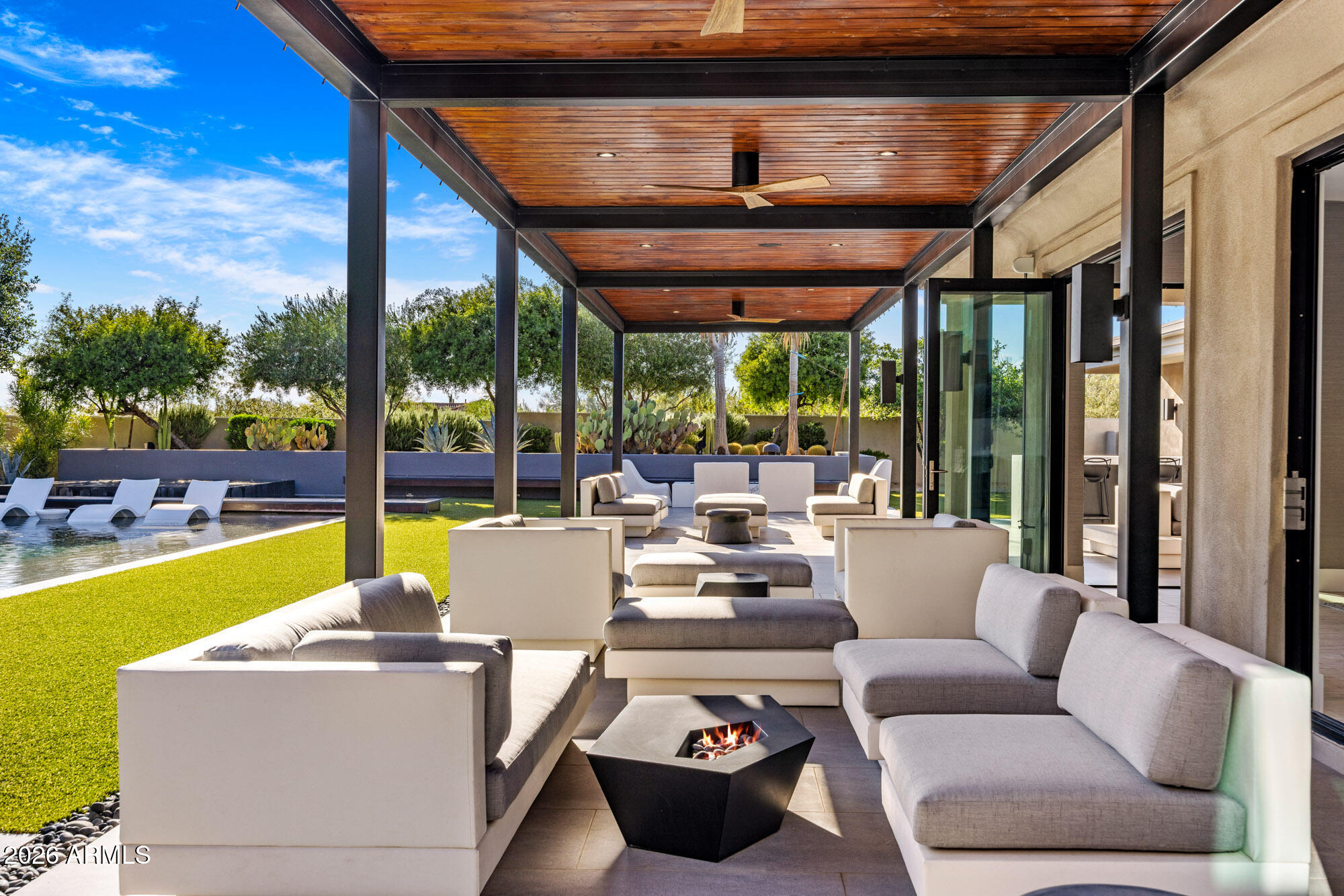 PINNACLE PEAK PLACE - Residential