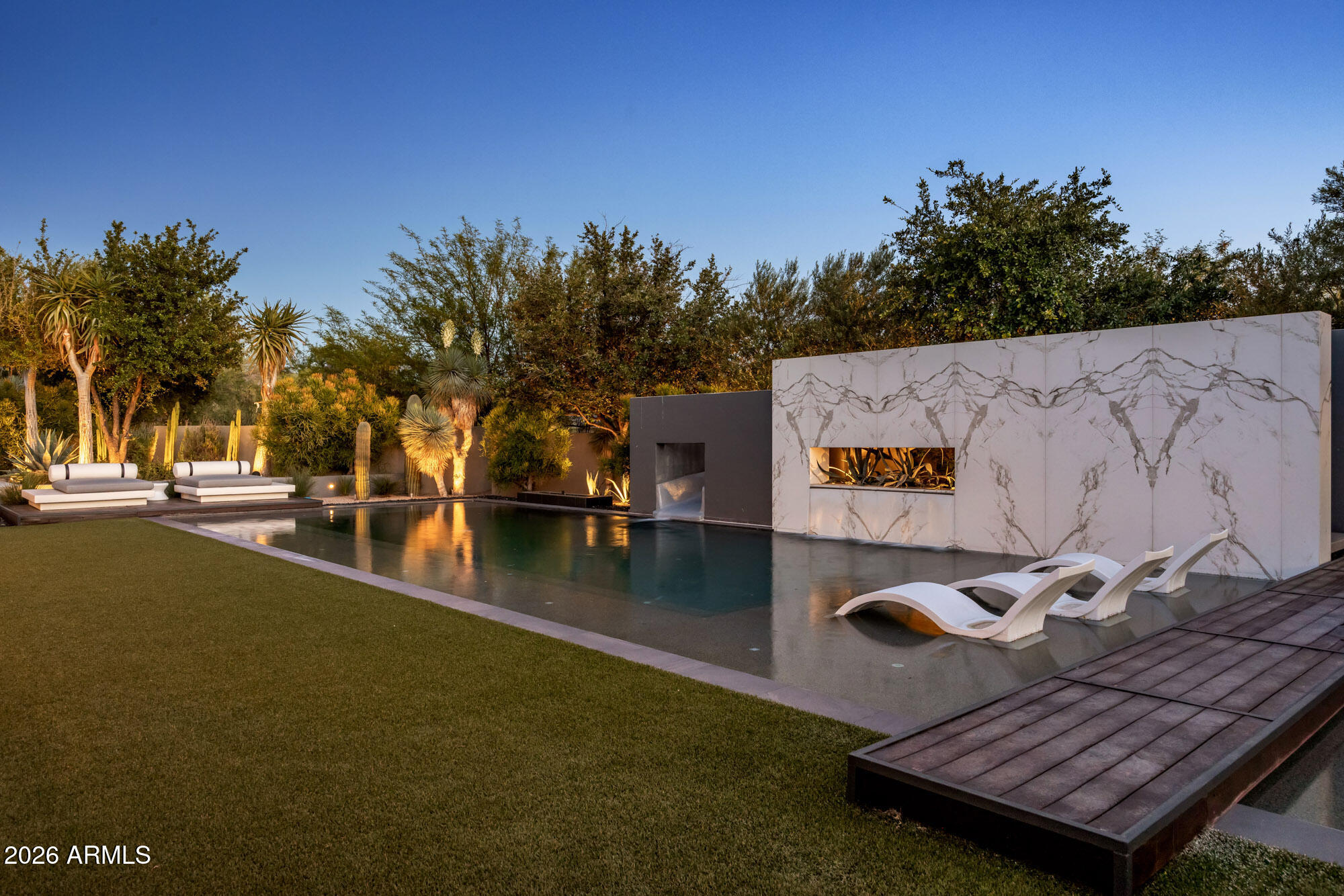 PINNACLE PEAK PLACE - Residential