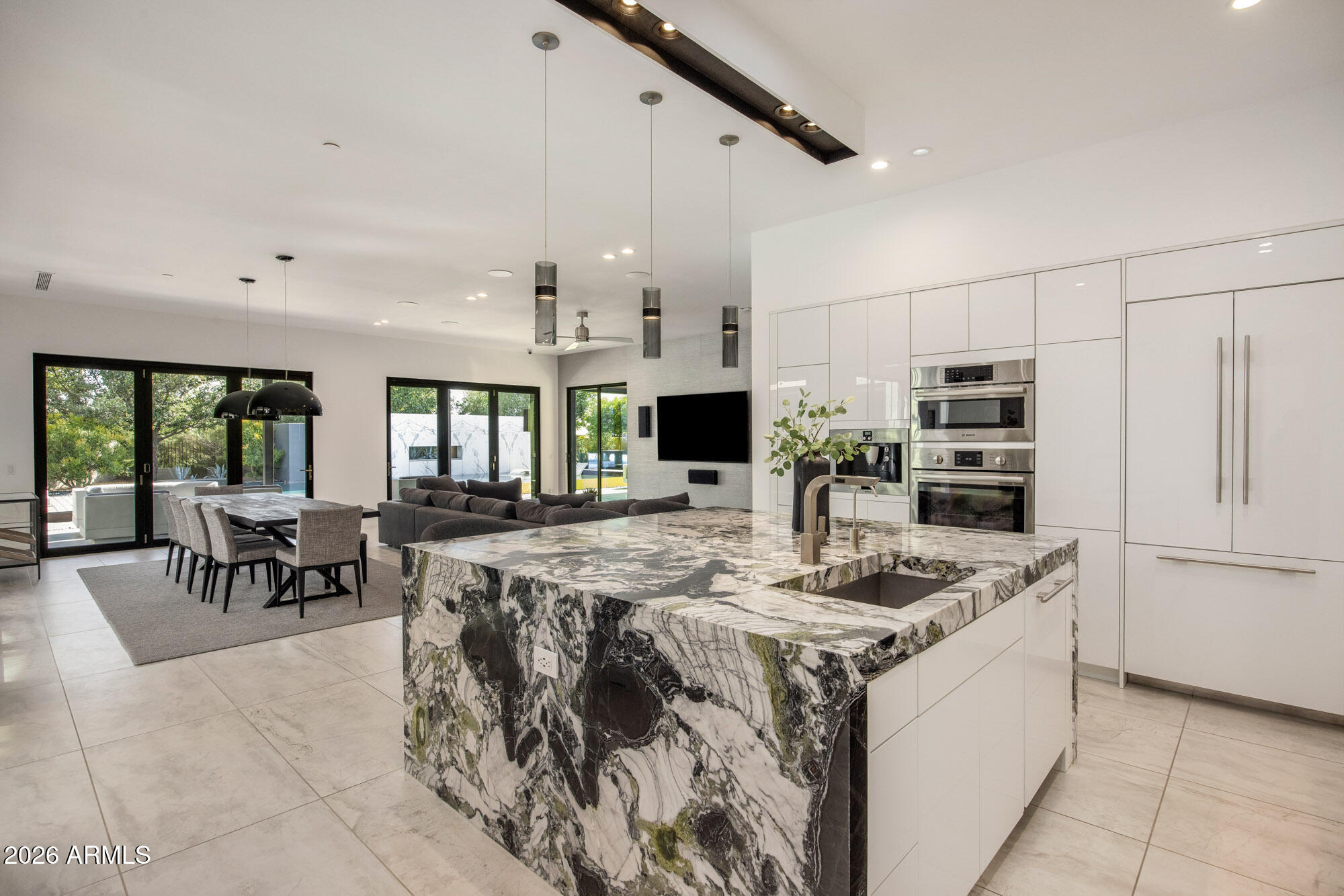 PINNACLE PEAK PLACE - Residential