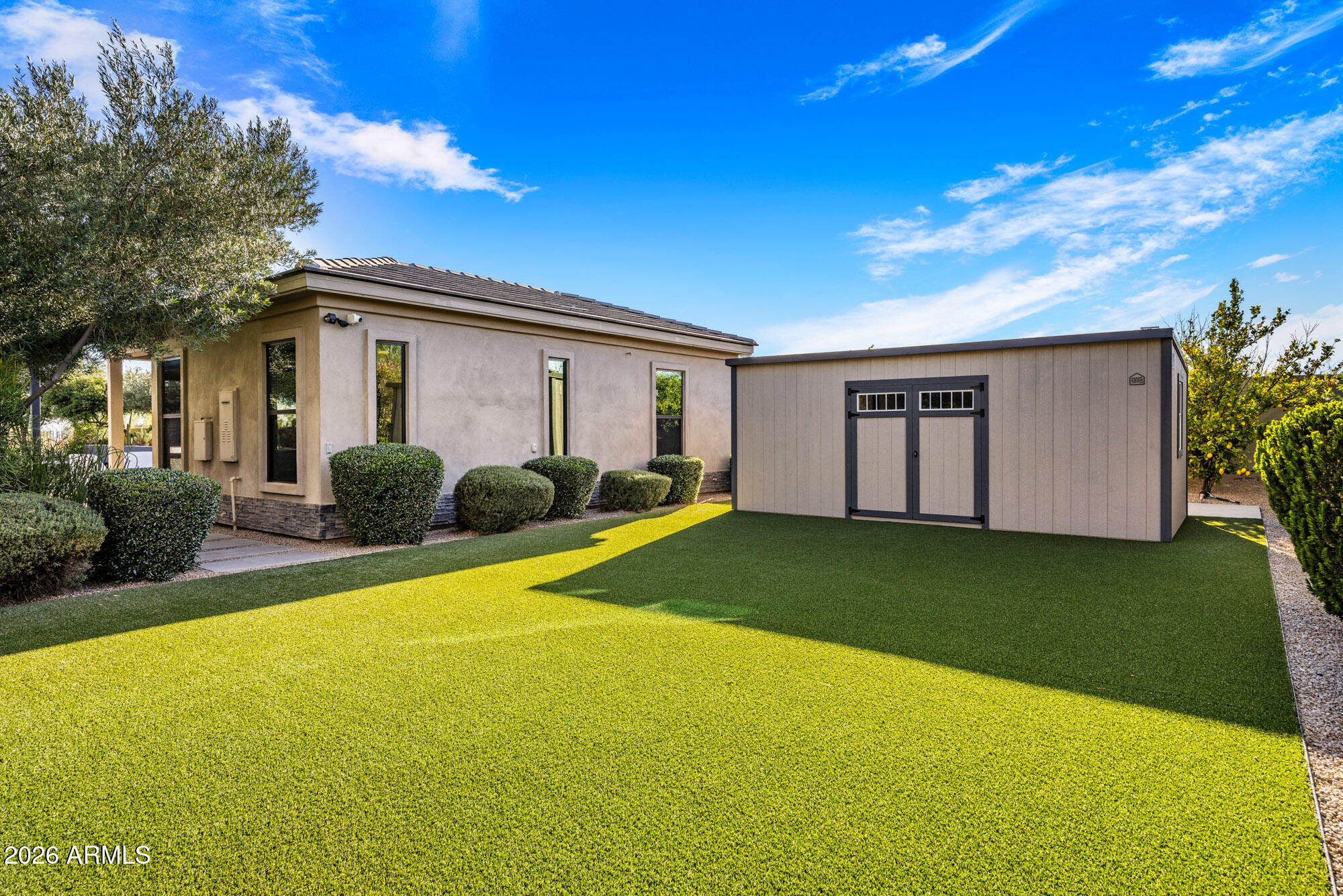 PINNACLE PEAK PLACE - Residential