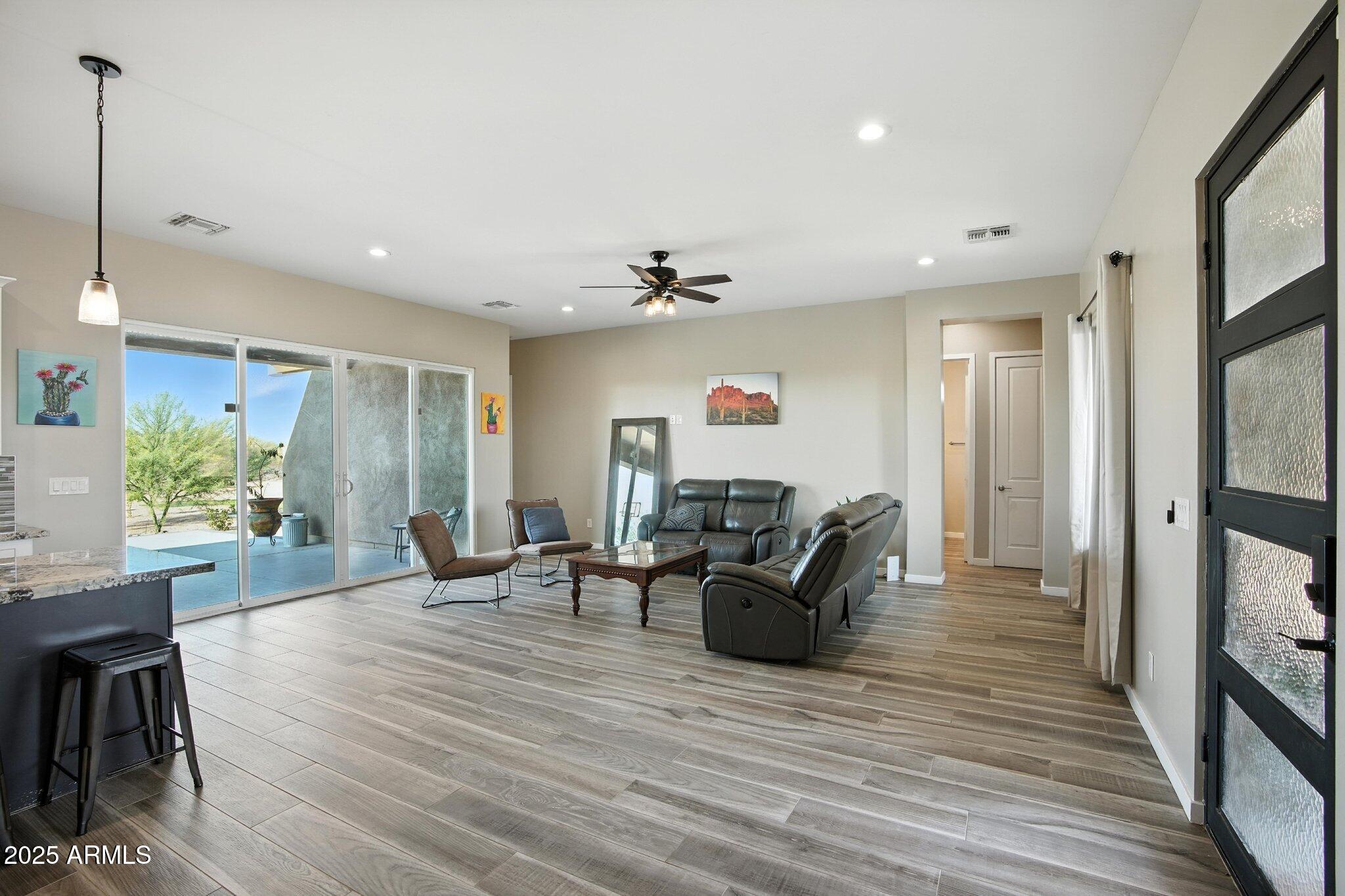 22519 W MARK Lane