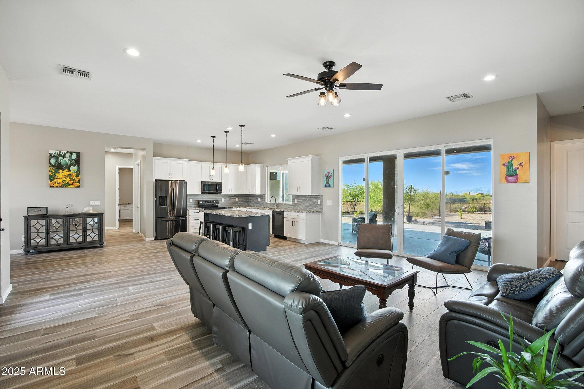 22519 W MARK Lane
