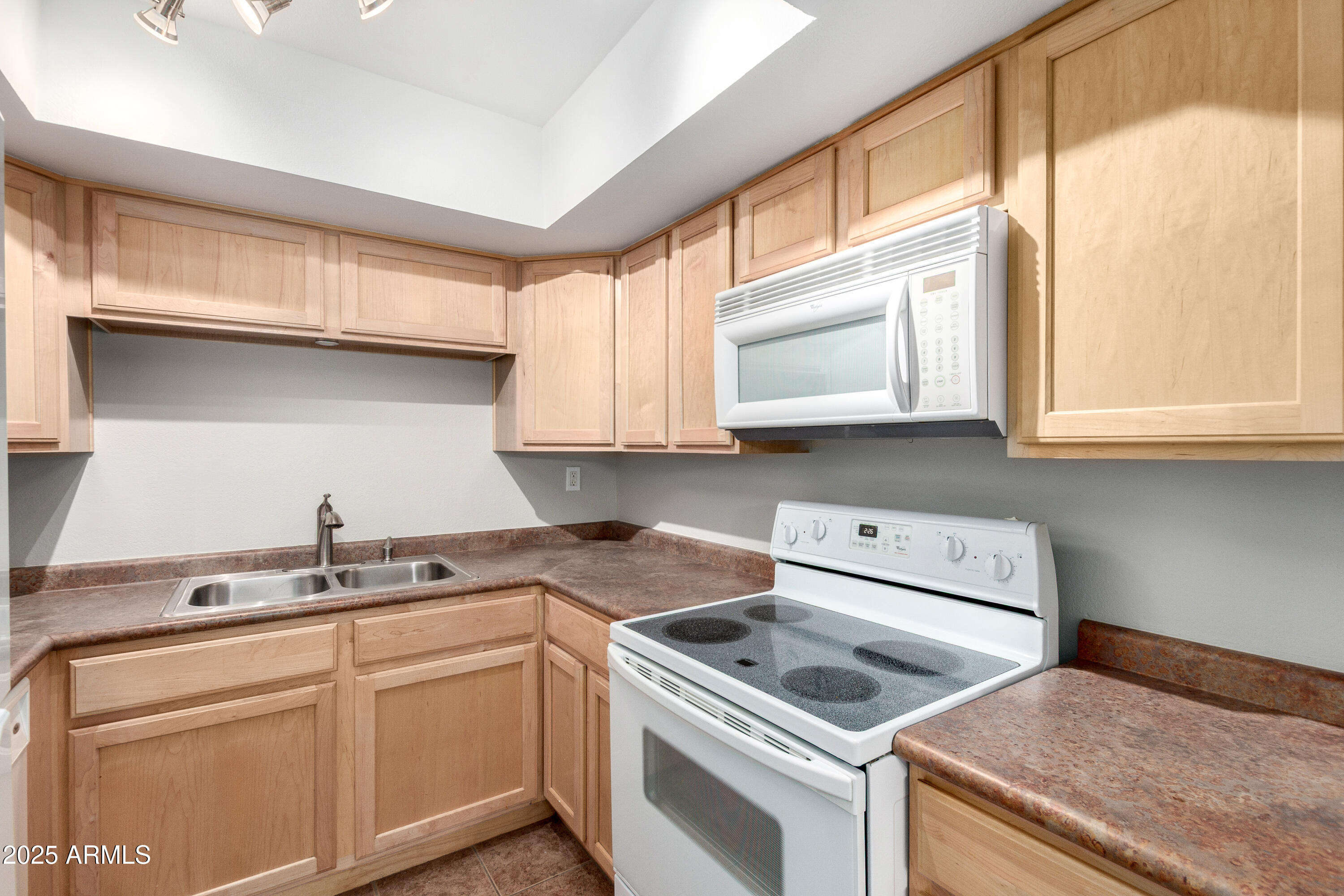 8260 E ARABIAN Trail 172