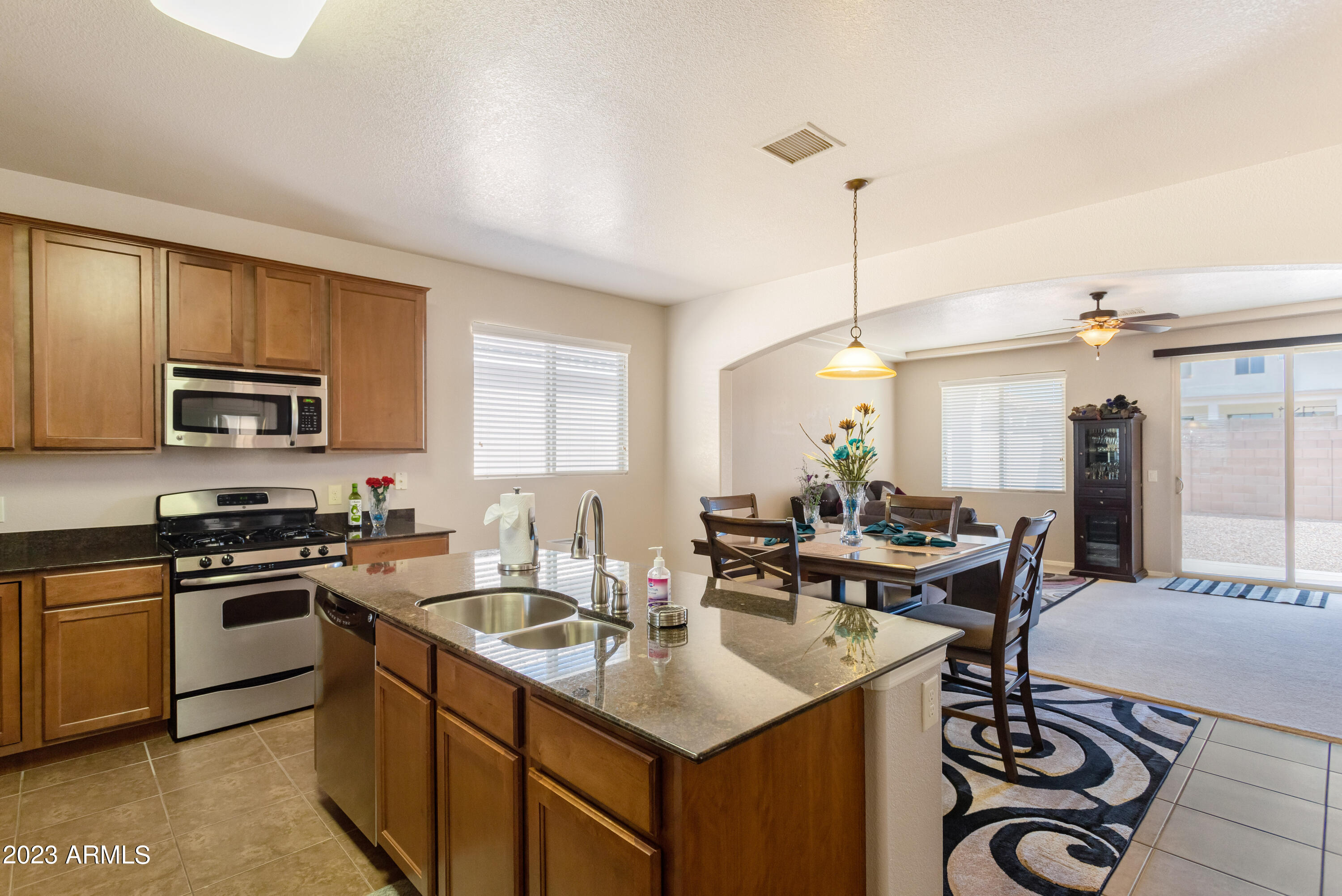 CAMPSTONE - Residential