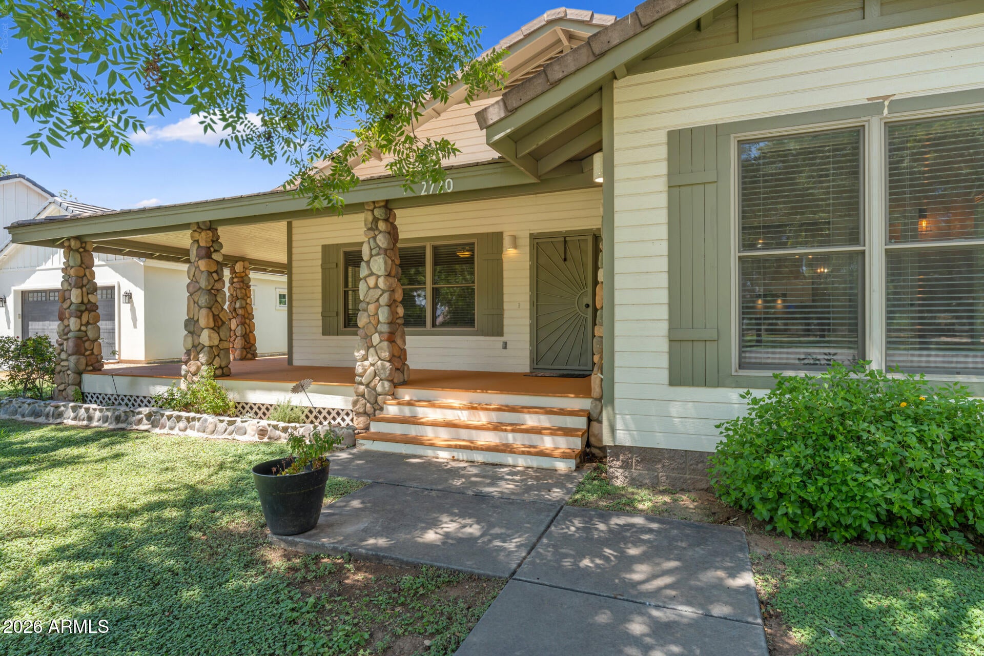 2720 W HARVEST GROVES Lane