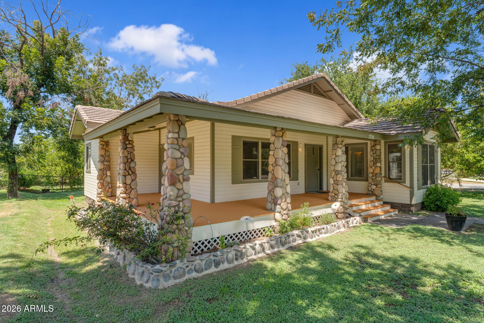2720 W HARVEST GROVES Lane