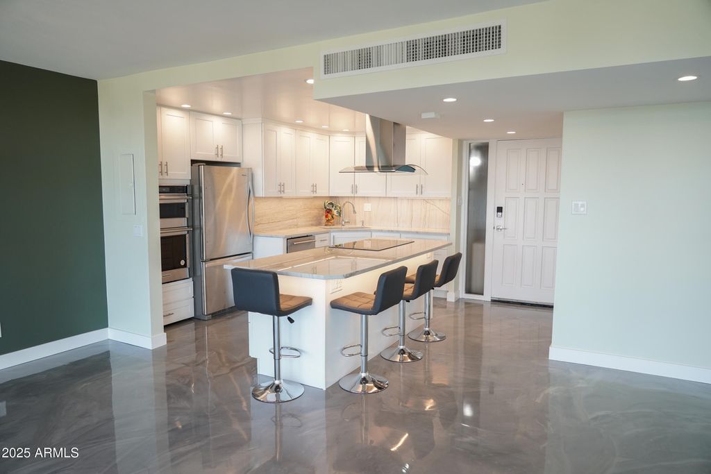 Photo of 2323 N Central Avenue #1802, Phoenix, AZ 85004 (MLS # 6907689)