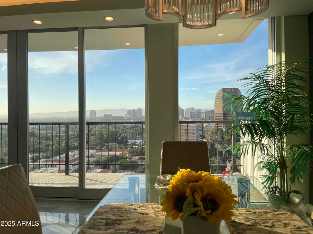 Photo of 2323 N Central Avenue #1802, Phoenix, AZ 85004 (MLS # 6907689)