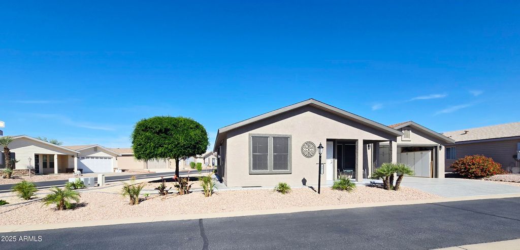 Photo of 3301 S Goldfield Road #4051, Apache Junction, AZ 85119 (MLS # 6941572)