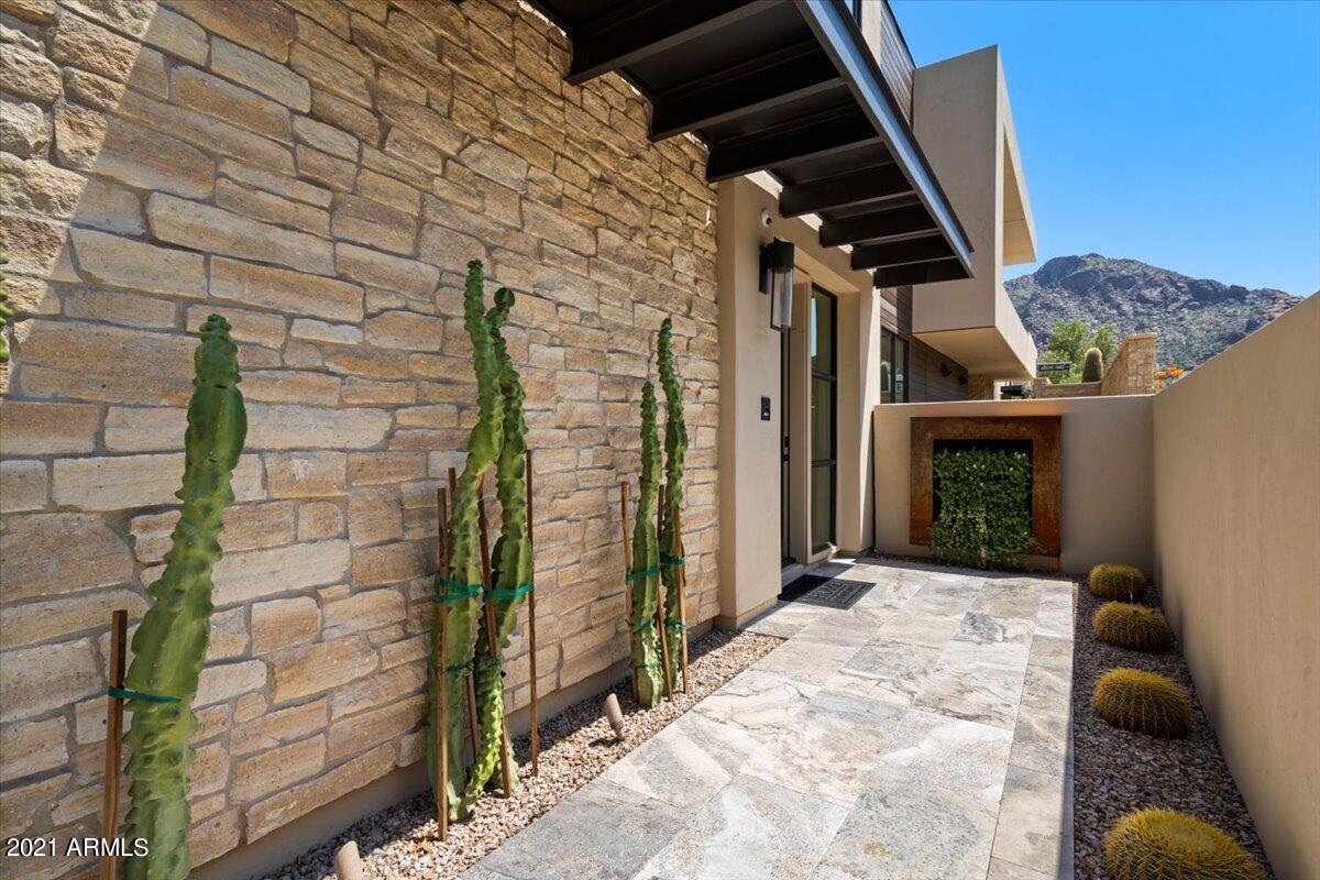 VILLAS AT MOUNTAIN SHADOWS 2 CONDOMINIUMS 2
mountain shadow - Residential