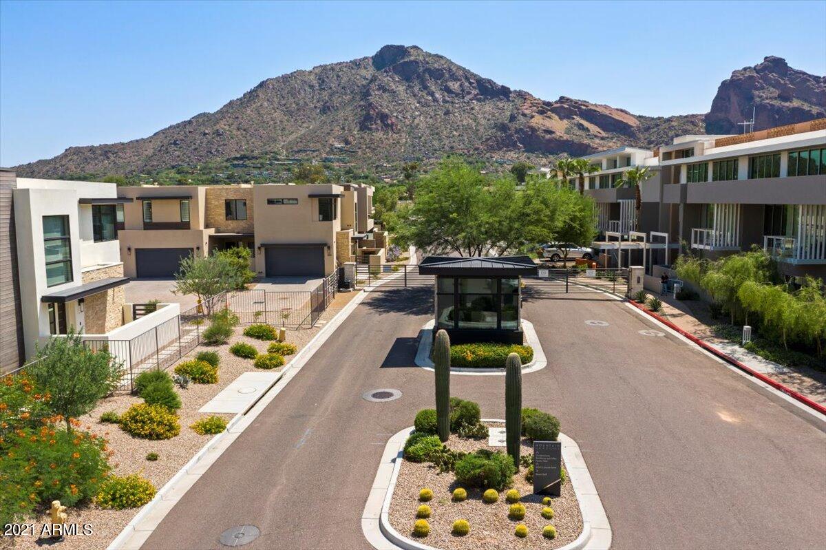 VILLAS AT MOUNTAIN SHADOWS 2 CONDOMINIUMS 2
mountain shadow - Residential